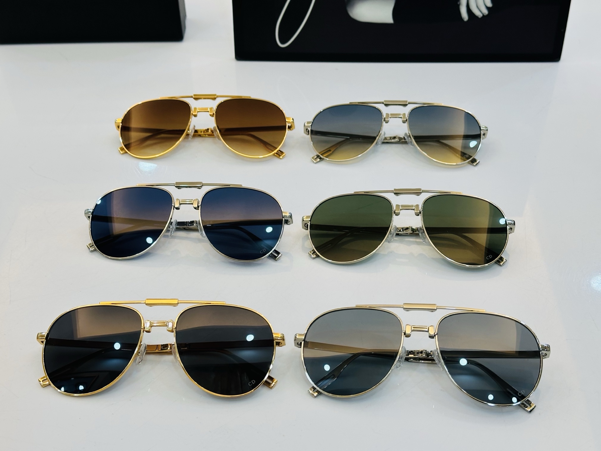 🔻🔻🔻DIO* 迪家 90A1U  Size：58口18-145 春夏款墨镜 😎🔆。。搭配镜腿精致 bm