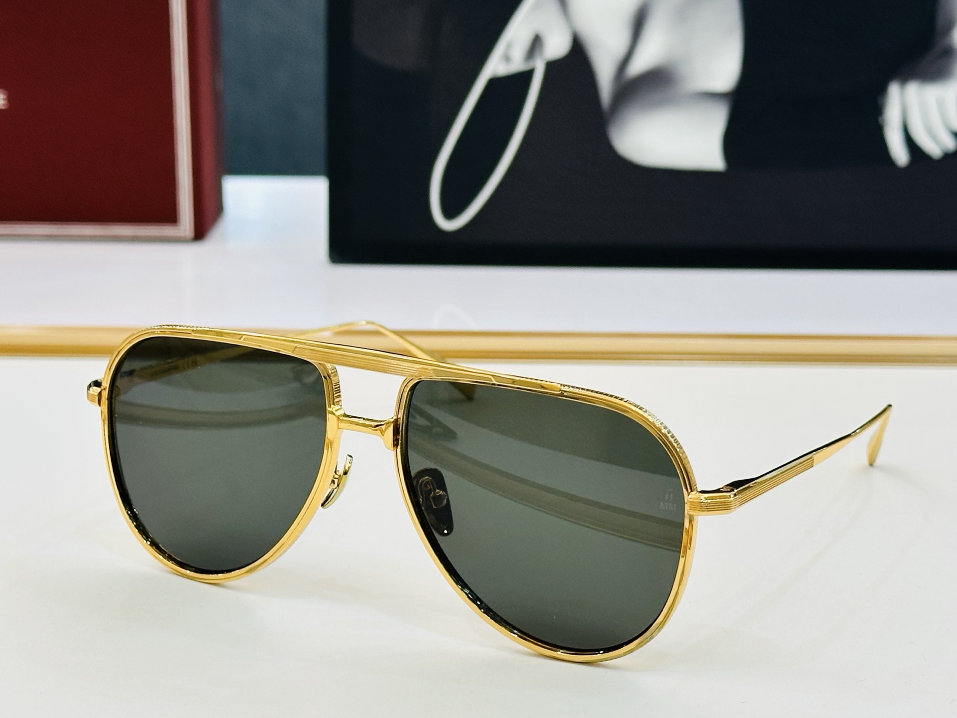 JACQUES MARIE EARS 日本手工眼镜 镜框採用上板材打造出  SIZE：58口16-145
