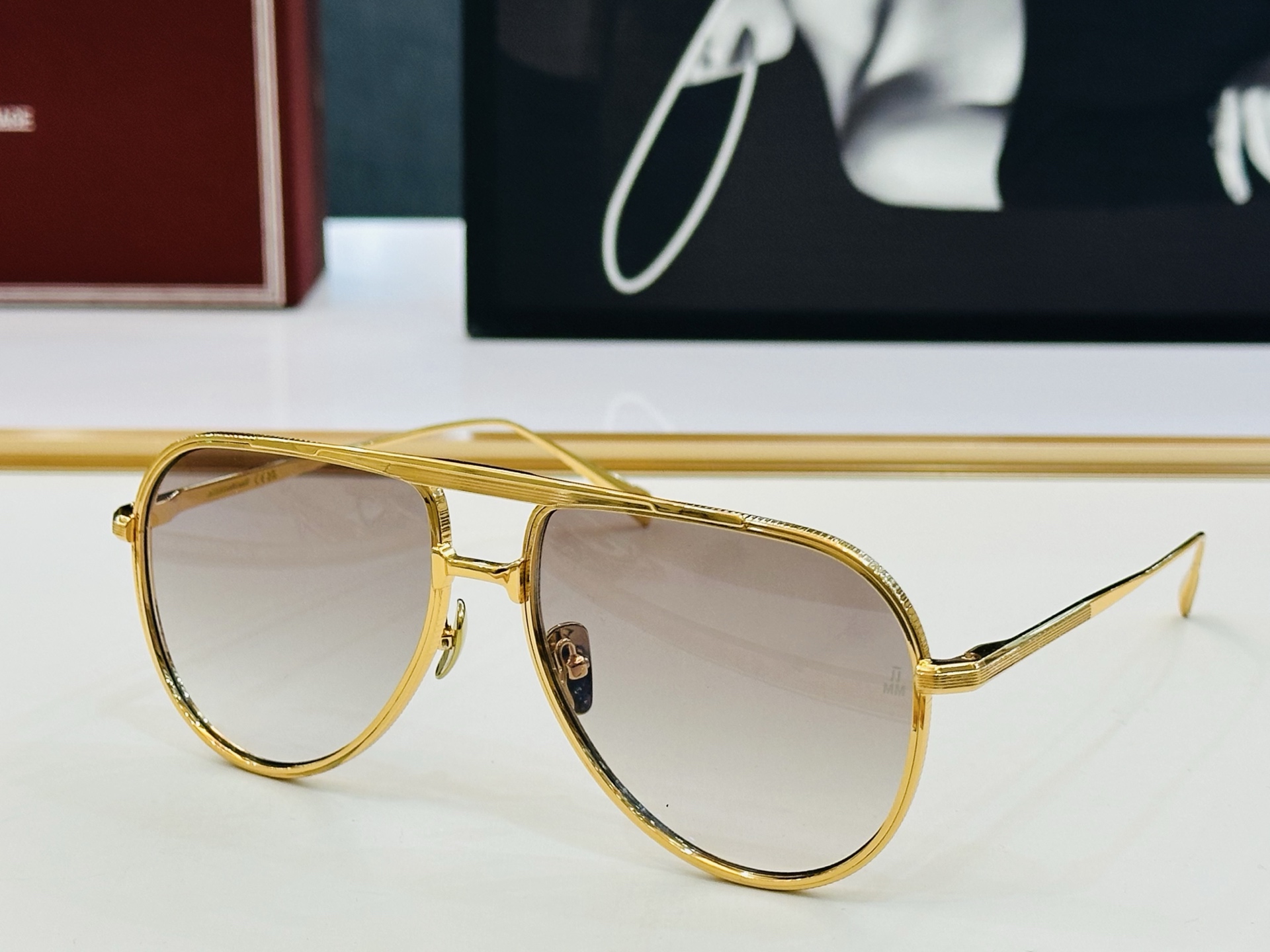 JACQUES MARIE EARS 日本手工眼镜 镜框採用上板材打造出  SIZE：58口16-145