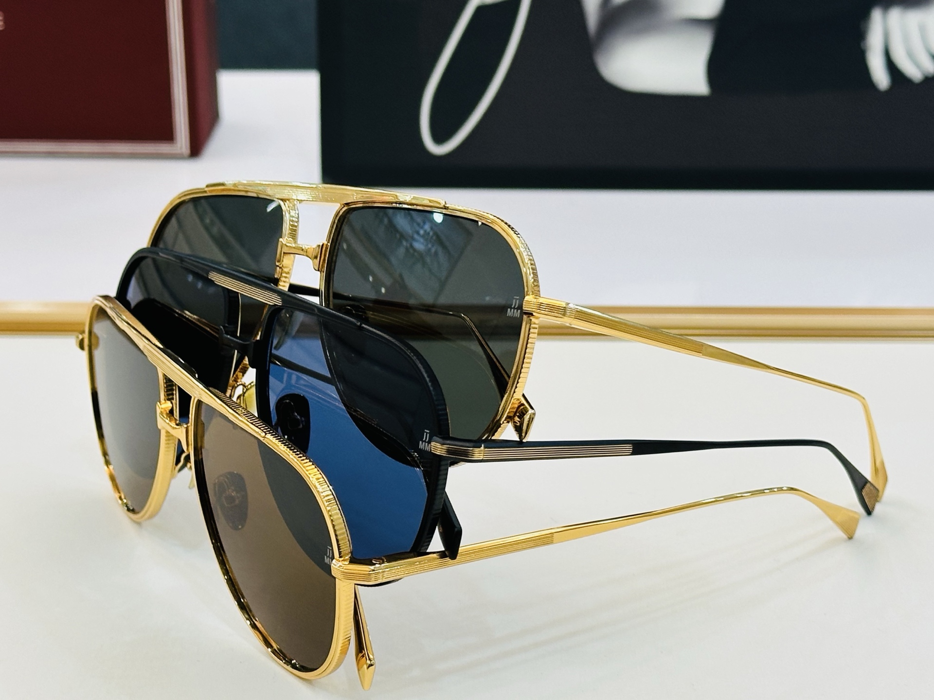 JACQUES MARIE EARS 日本手工眼镜 镜框採用上板材打造出  SIZE：58口16-145