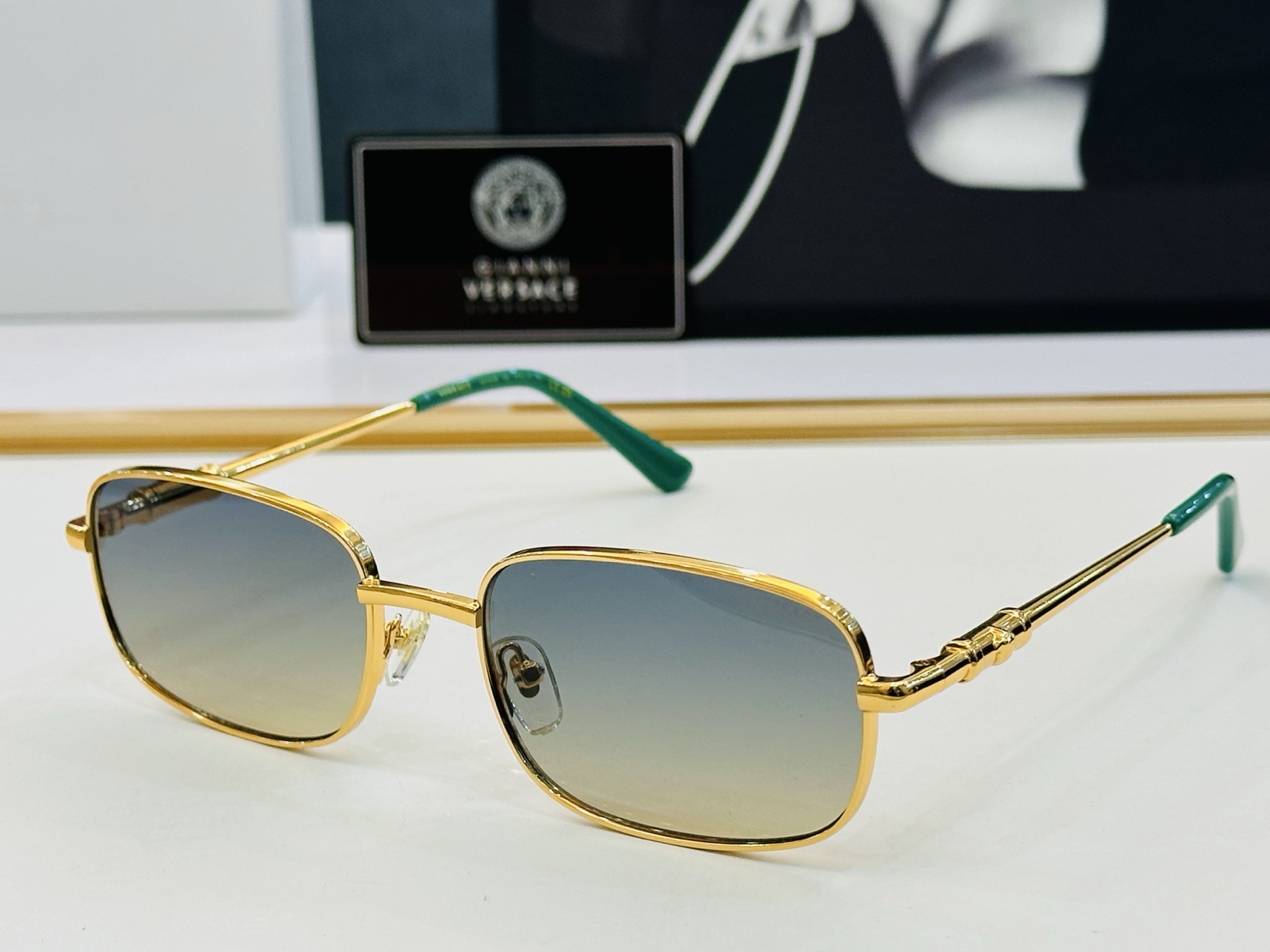 ❤️❤️范思家 VERSACE✨✨✨MODEL：X15  Size：57口19-143 ✨K 有范 