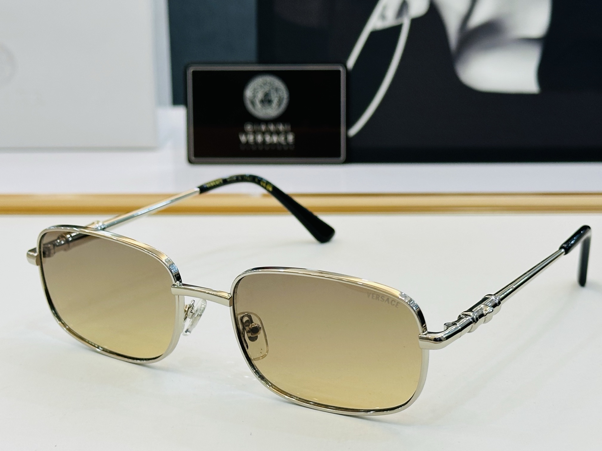 ❤️❤️范思家 VERSACE✨✨✨MODEL：X15  Size：57口19-143 ✨K 有范 