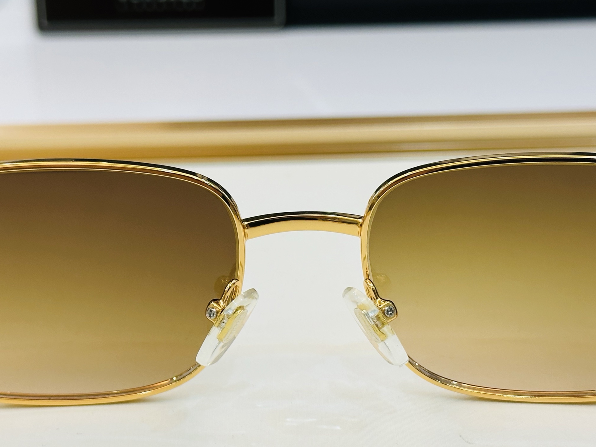 ❤️❤️范思家 VERSACE✨✨✨MODEL：X15  Size：57口19-143 ✨K 有范 
