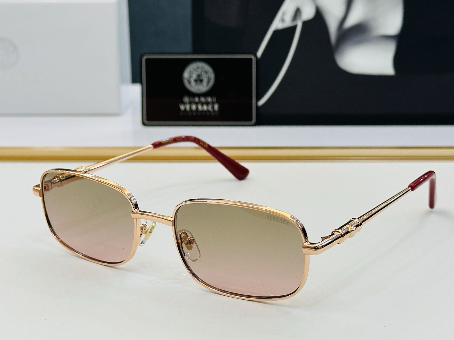❤️❤️范思家 VERSACE✨✨✨MODEL：X15  Size：57口19-143 ✨K 有范 