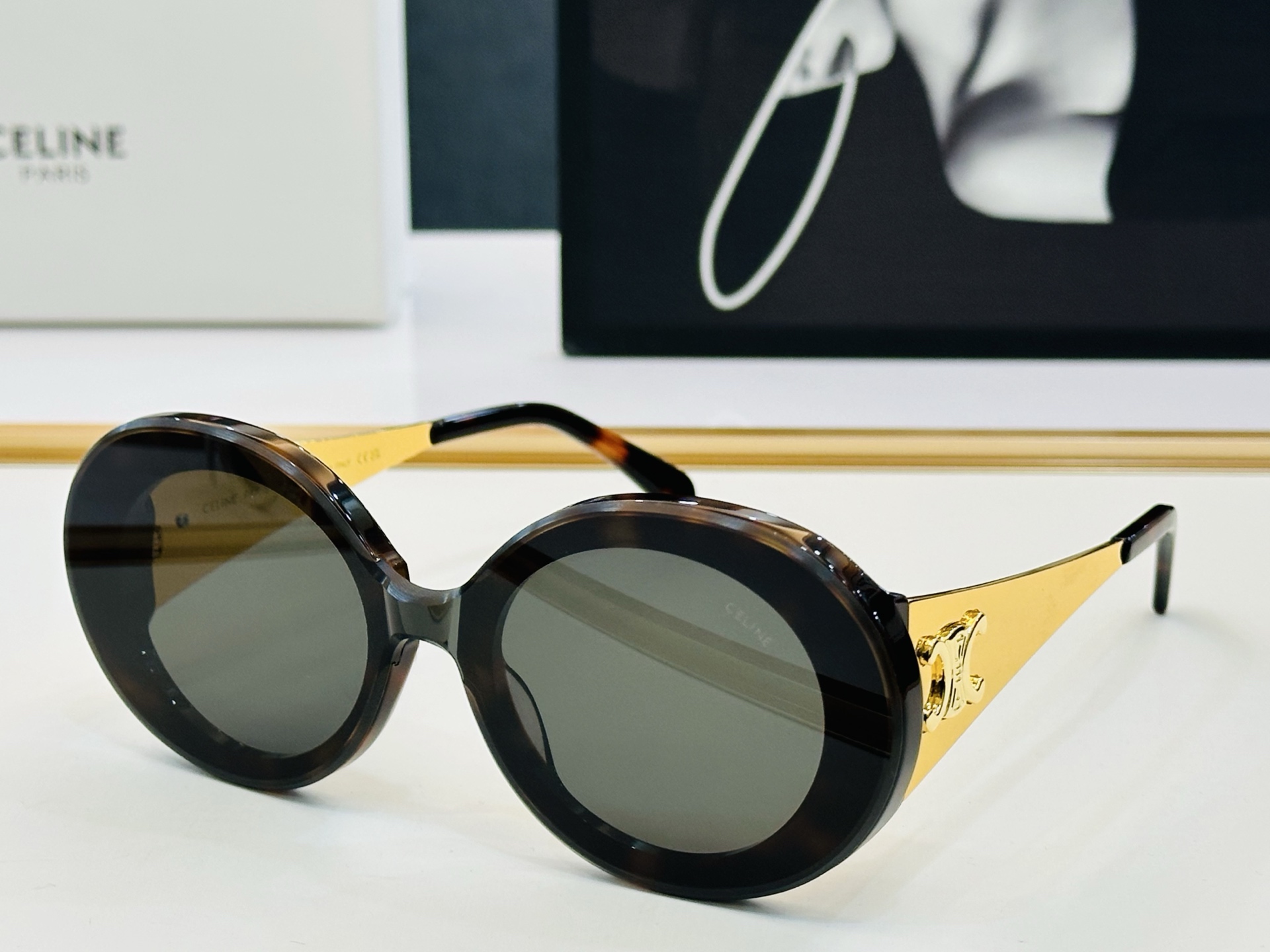 【CELINE】赛琳 CL42106U Size：52口22-145 一直热销的款式 欧美风 光泽度好 