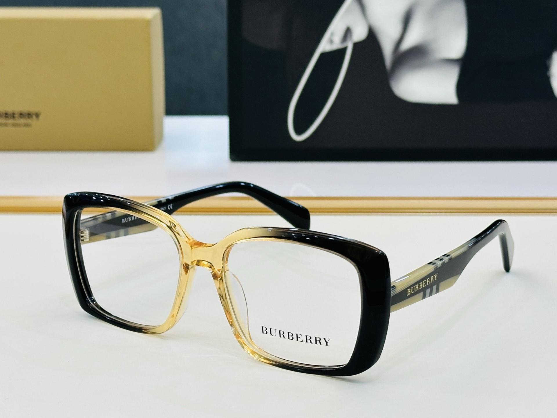 新款 BURBERR*🔻巴家 BE2436  百搭镜架Size：54口19-145   🌲🌲🌲板材框 Z