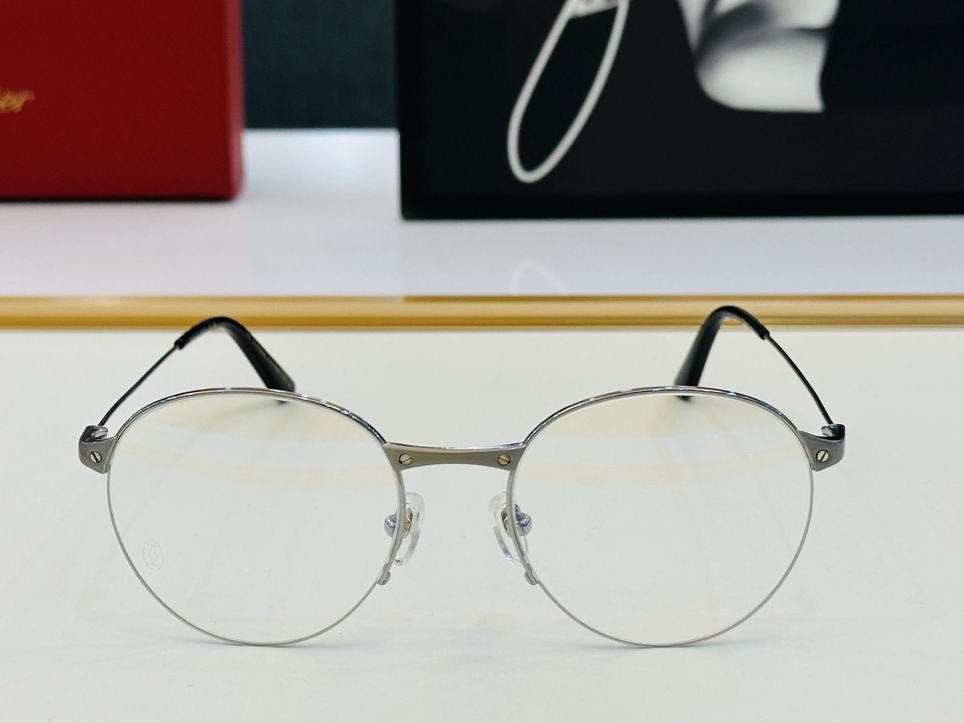 Cartie* 卡家 太阳镜 CT0405O  Size：52口19-145   电镀工艺精湛气质十足！