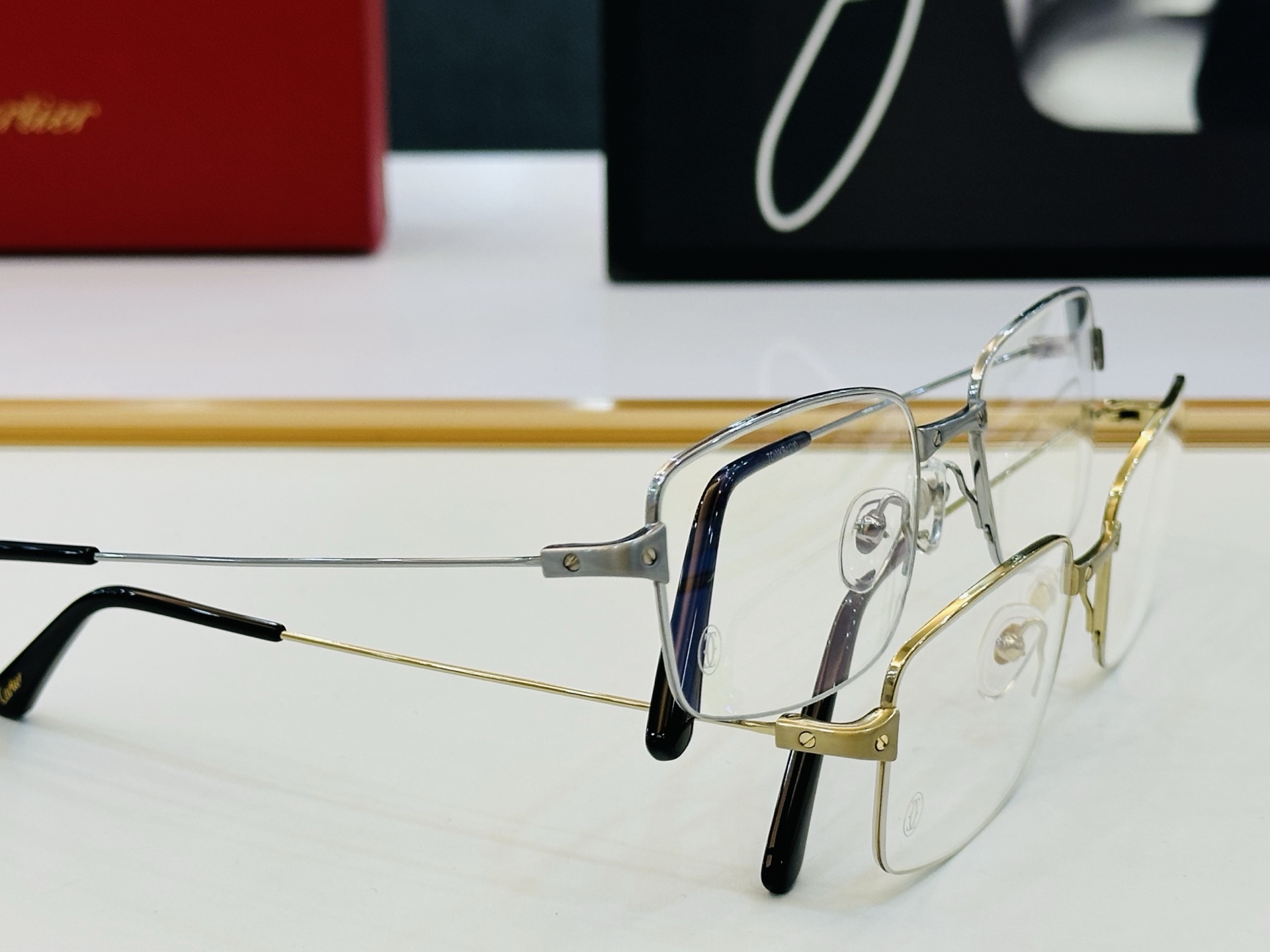Cartie* 卡家 太阳镜 CT0406O Size：56口20-145   电镀工艺精湛气质十足！L