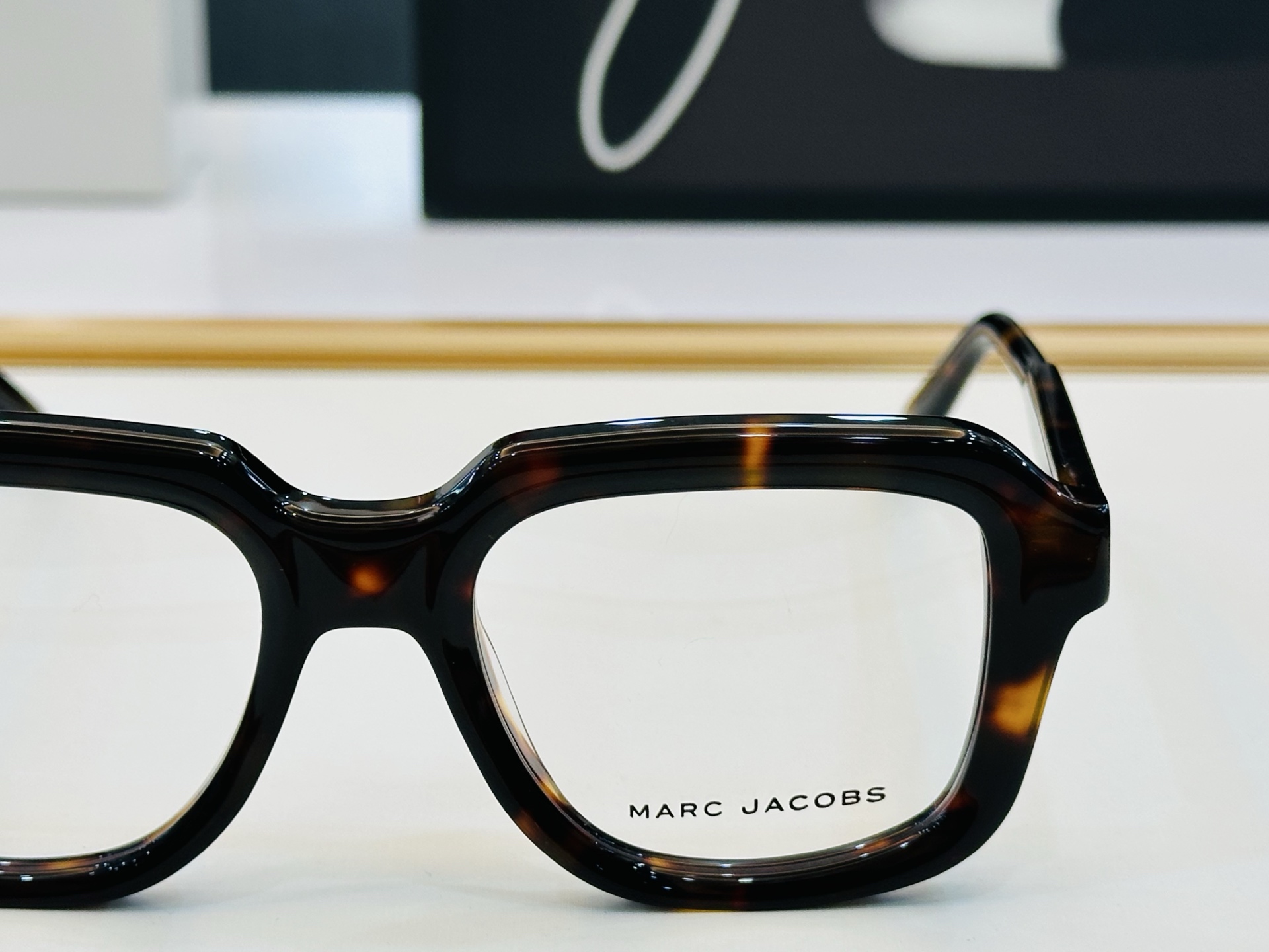 Marc jacobs 马杰家 Marc732 Size：54口19-145 采用今年流行的板材 Z完美