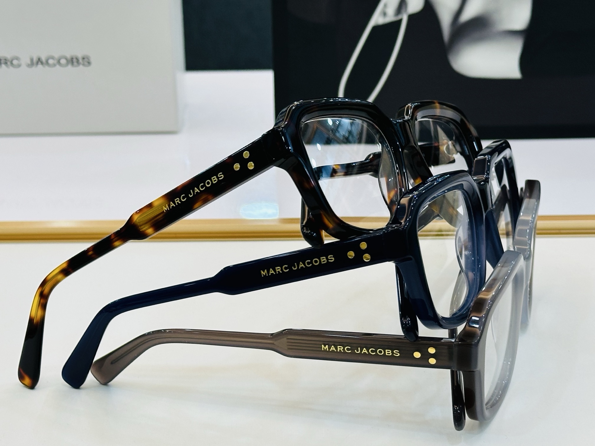 Marc jacobs 马杰家 Marc732 Size：54口19-145 采用今年流行的板材 Z完美