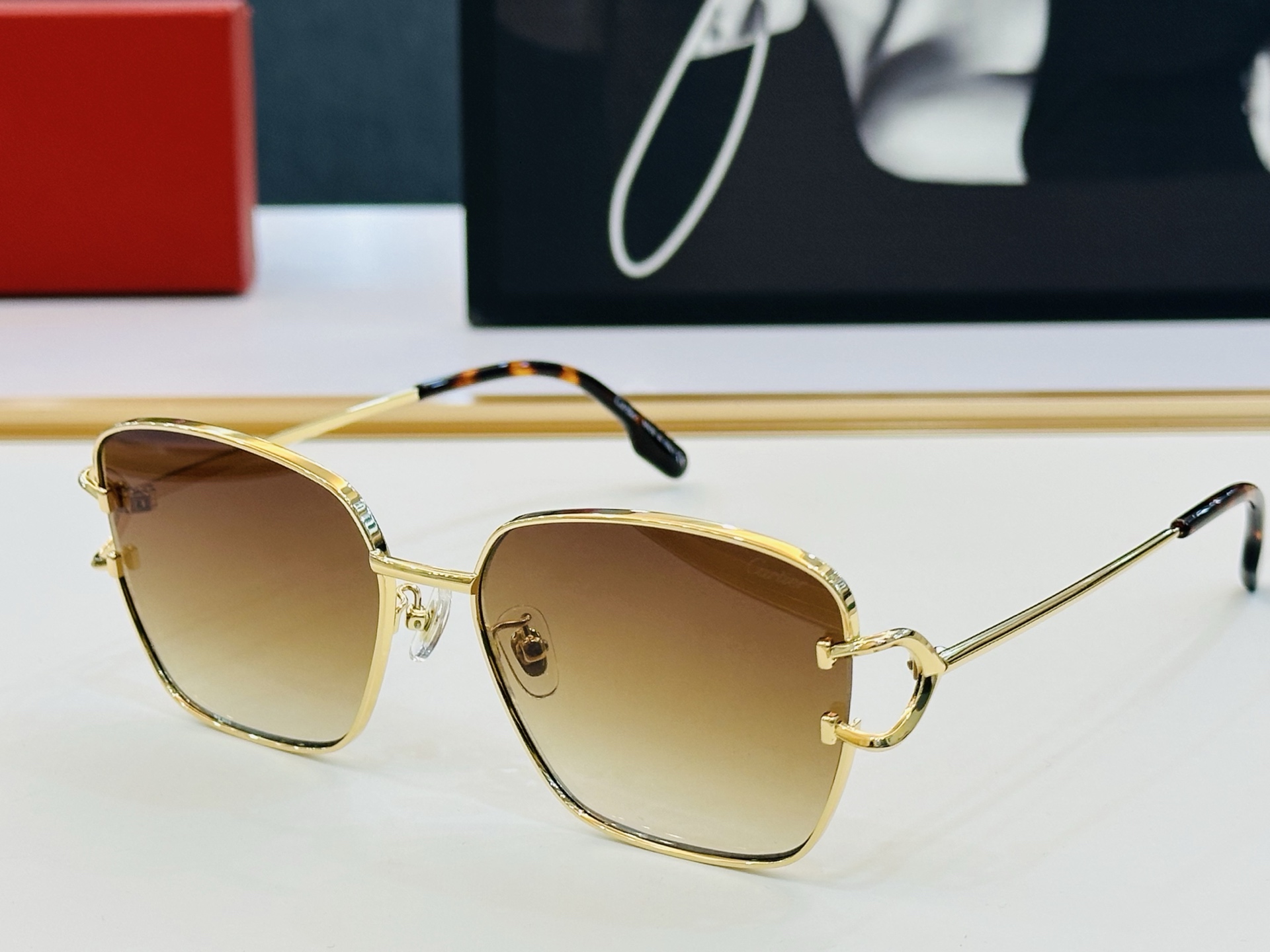 Cartie* 卡家 太阳镜 CT0486 Size：58口16-145 电镀工艺精湛气质十足！Z男女同