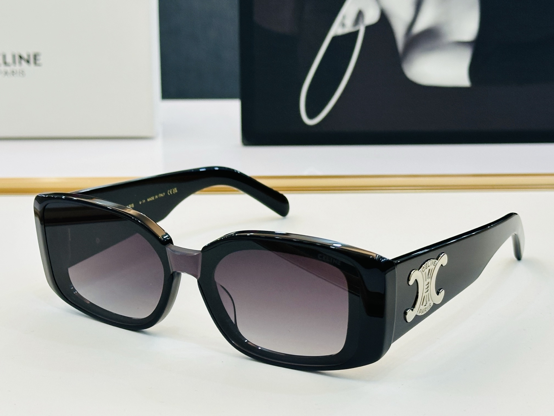 【CELINE】赛琳 CL42129U  Size：52口20-145 一直热销的款式 欧美风 光泽度好