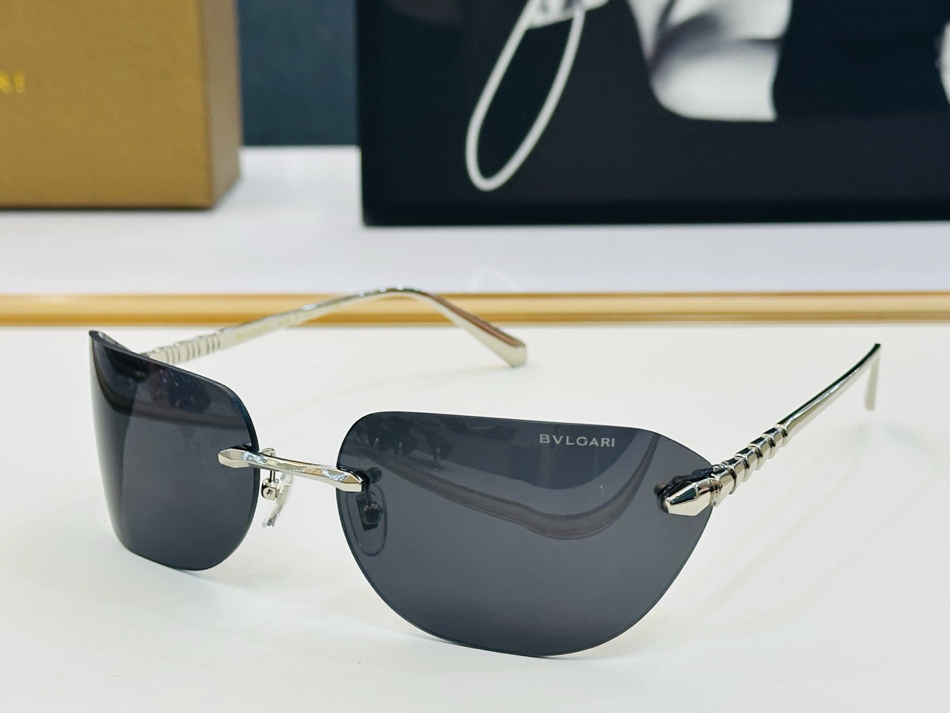 🆕款 官网同售 宝格家 BV40025U   👍 Size ：59口18-130 绝对要买😎品质非常完美
