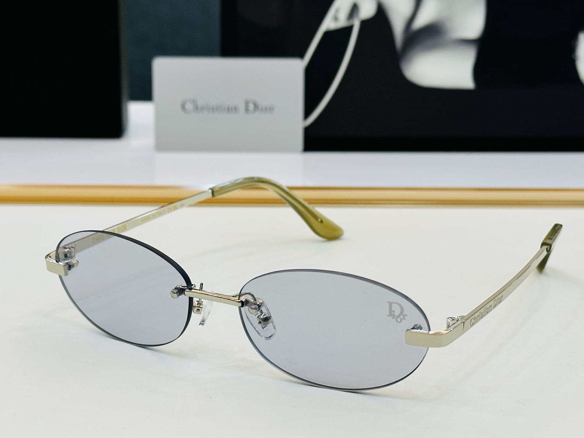 🔻🔻🔻DIO* 迪家 CAT29GNM Size：58口17-143 春夏款墨镜 😎🔆 K搭配镜腿精致 