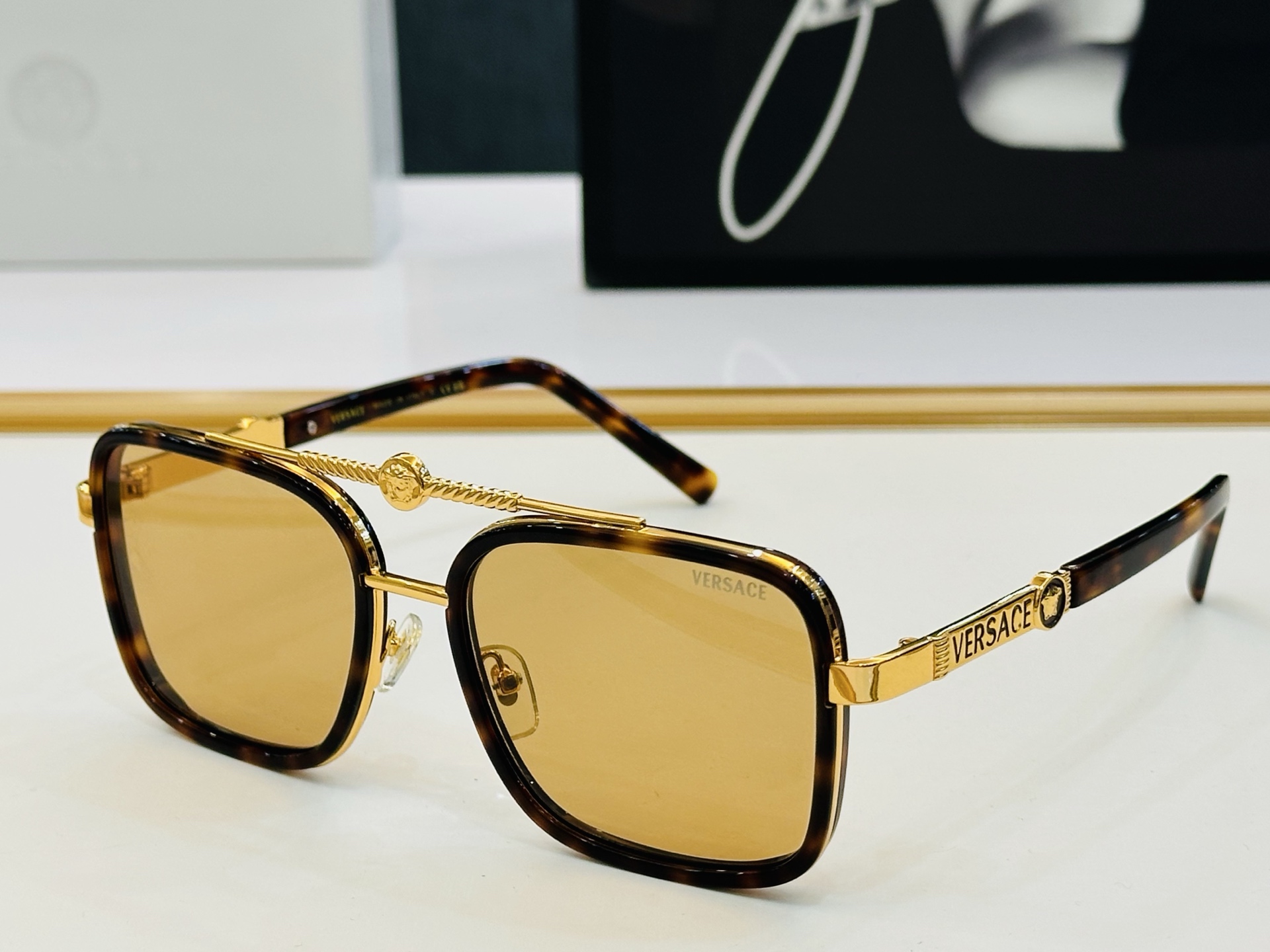 ❤️❤️范思家 VERSACE✨✨✨MODEL：VE5168 Size：57口18-142 ✨K 有范 