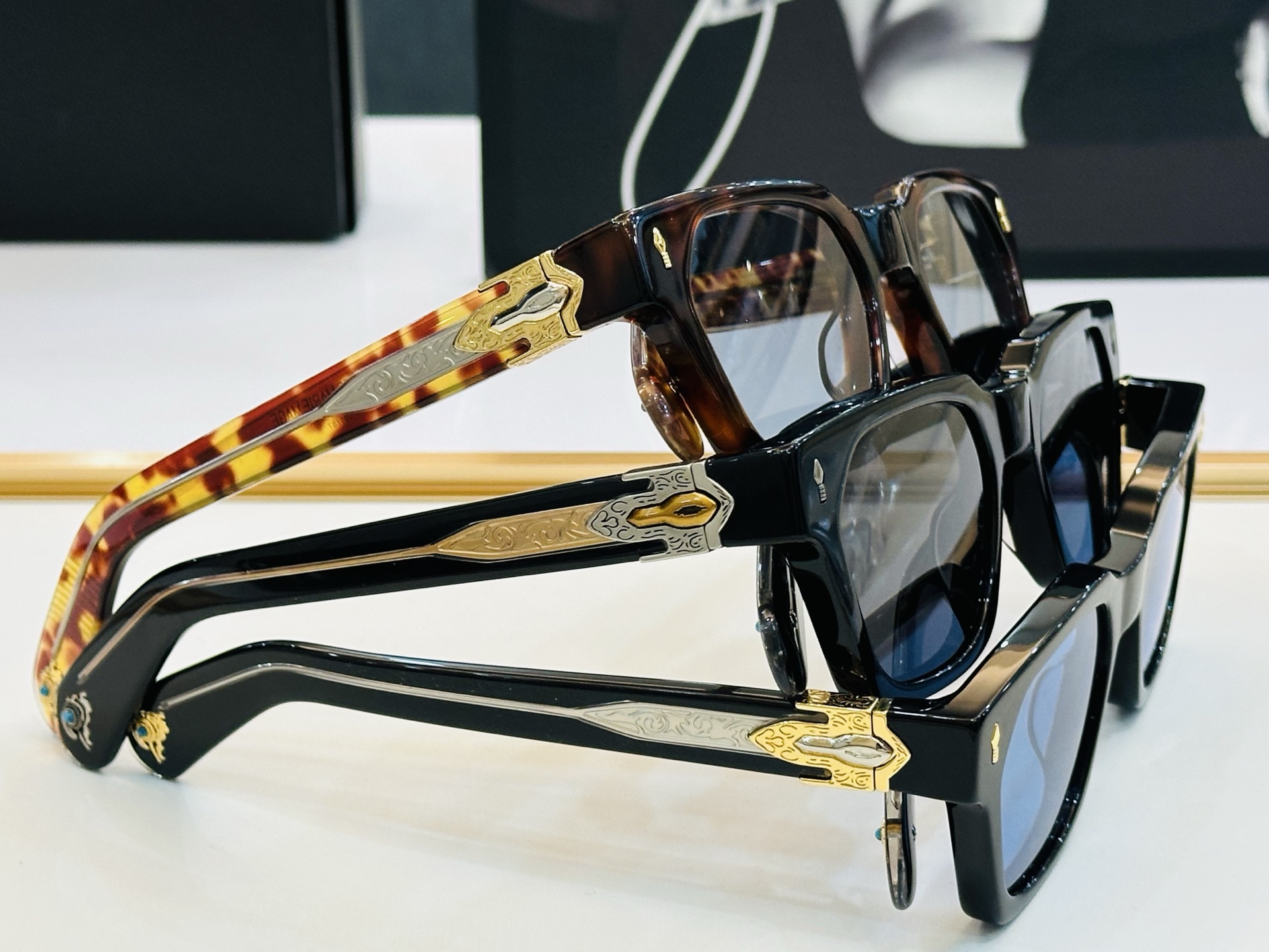 JACQUES MARIE DATTON 日本手工眼镜 镜框採用上板材打造出  SIZE：52口22-1