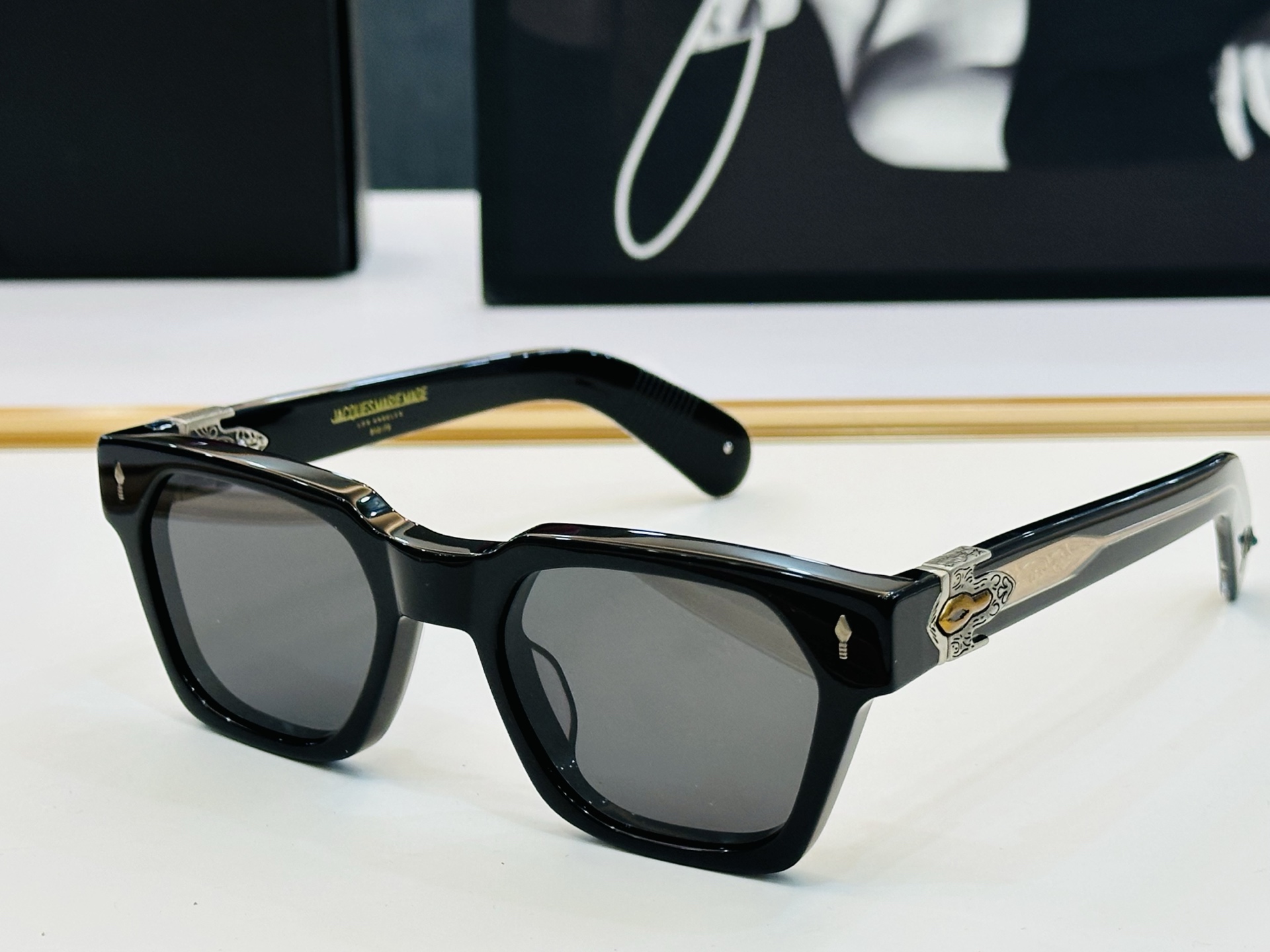 JACQUES MARIE DATTON 日本手工眼镜 镜框採用上板材打造出  SIZE：52口22-1