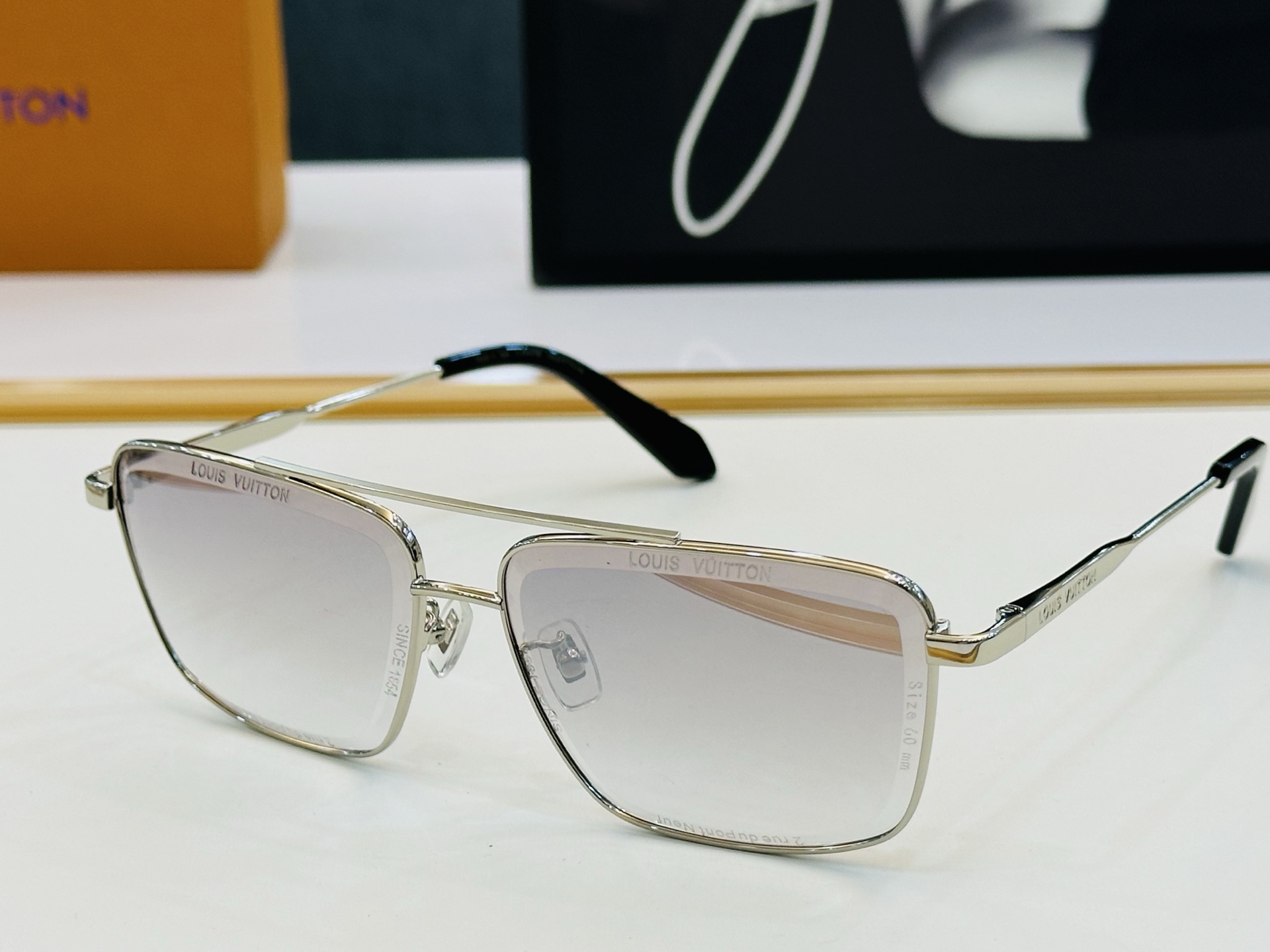 路易家 🎩Z2627U Size：58口16-145 充满活力的 展现独特个性🌟展现大气的你 C高品质 