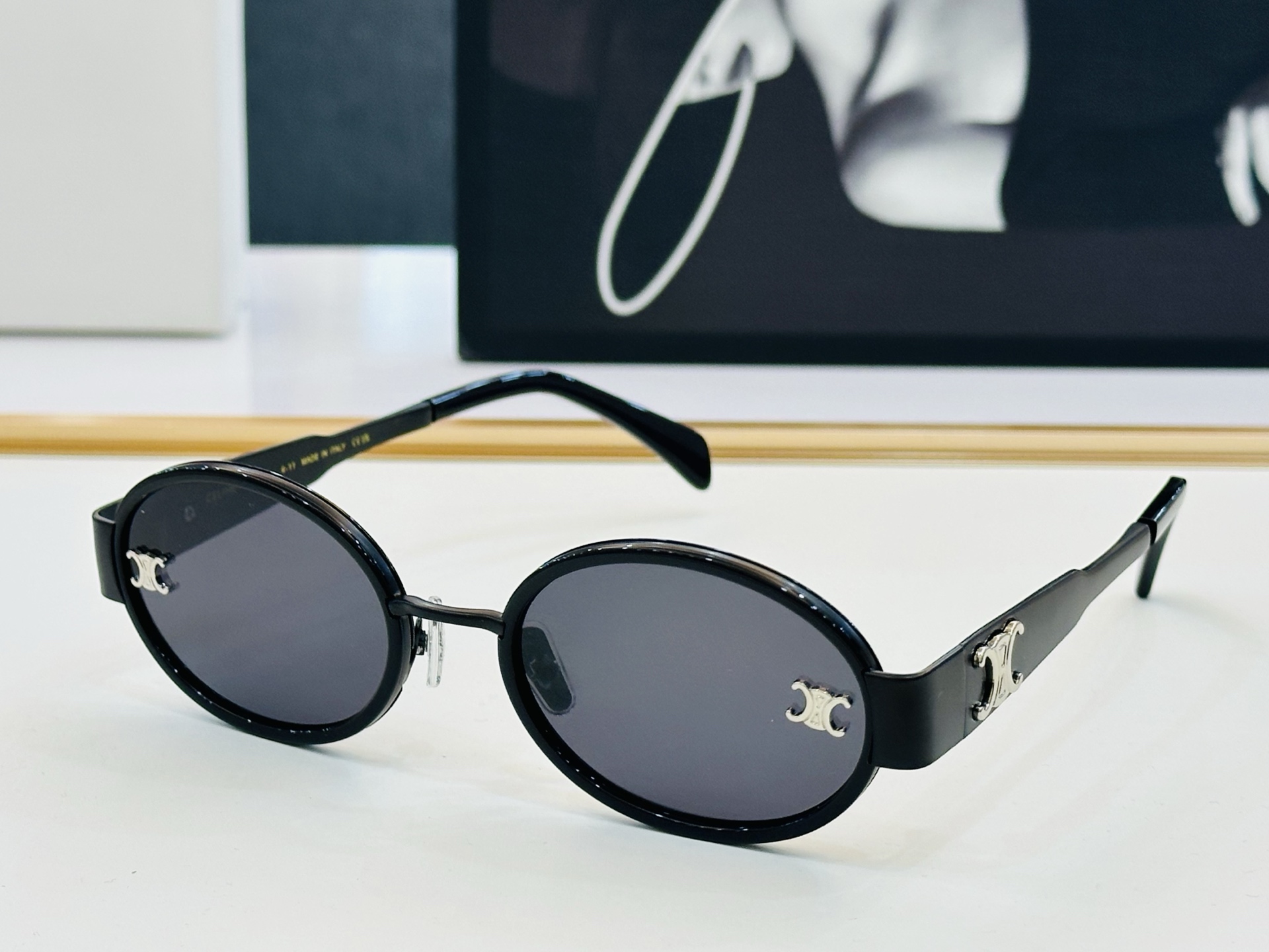 【CELINE】赛琳 CL1478LU Size：55口21-145    一直热销的款式 欧美风 X光