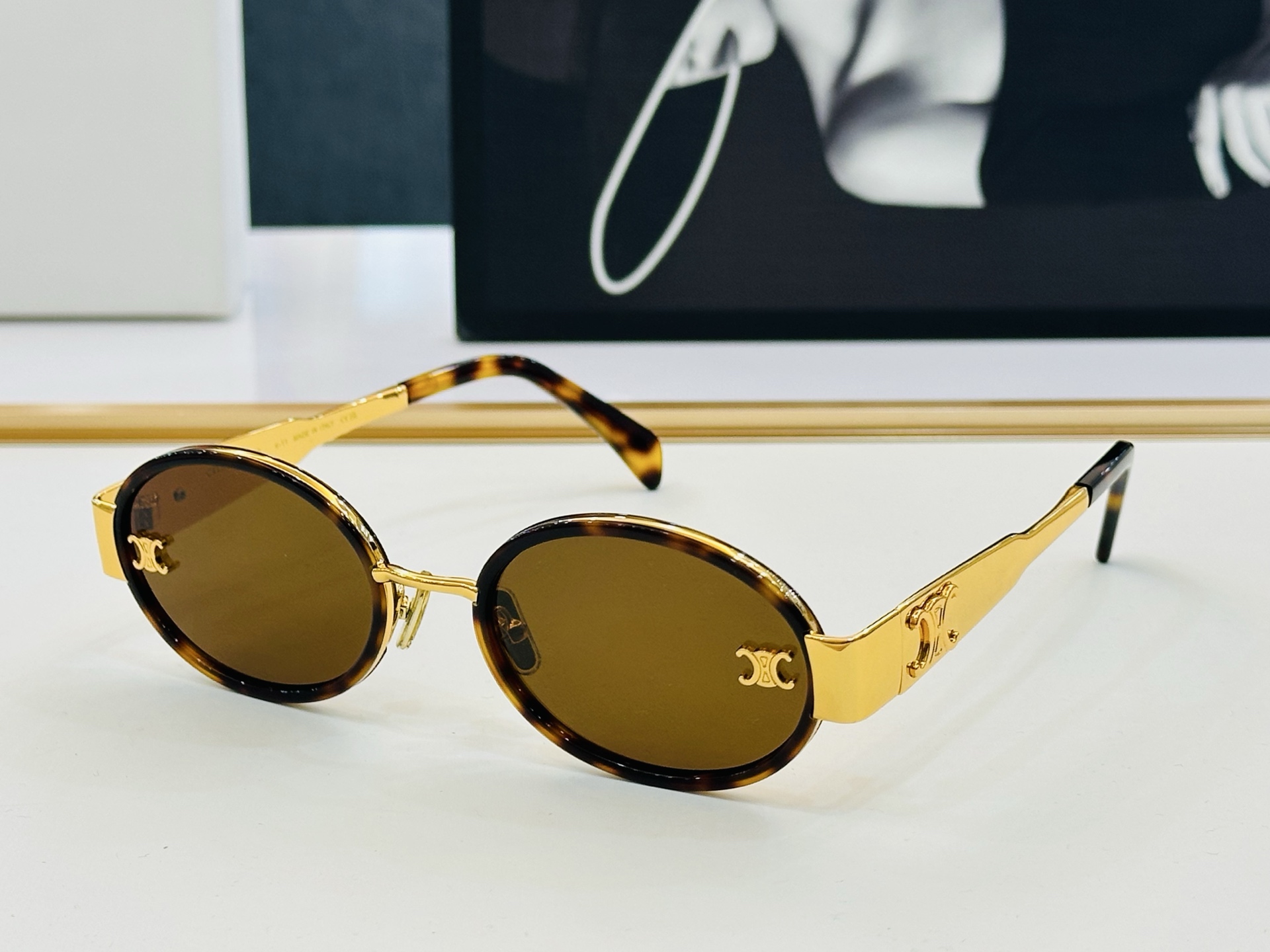 【CELINE】赛琳 CL1478LU Size：55口21-145    一直热销的款式 欧美风 X光