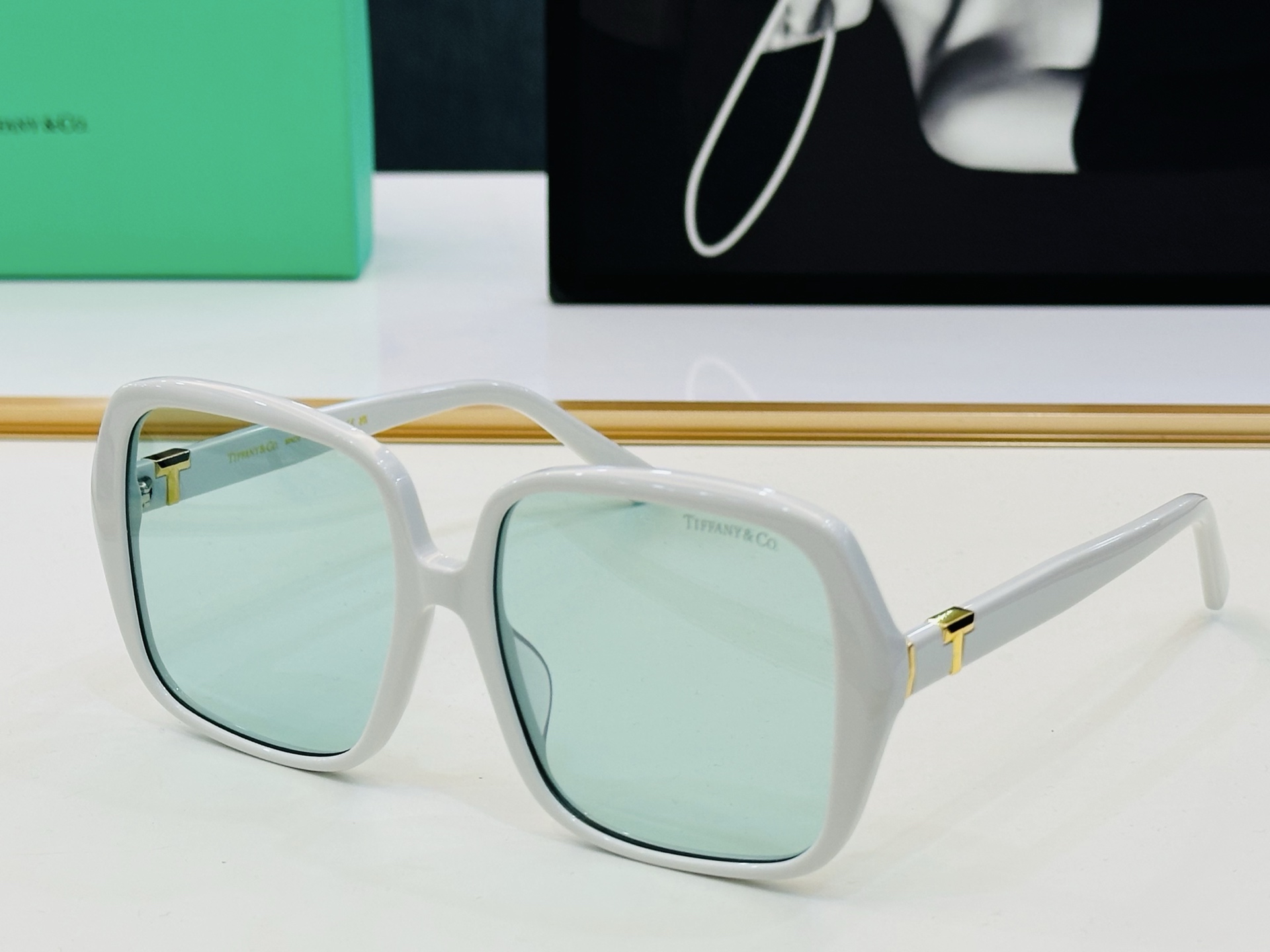 蒂芙家 Tiffany & CO. TF4221D   Size：58口17-145 时尚太阳镜架 👍b