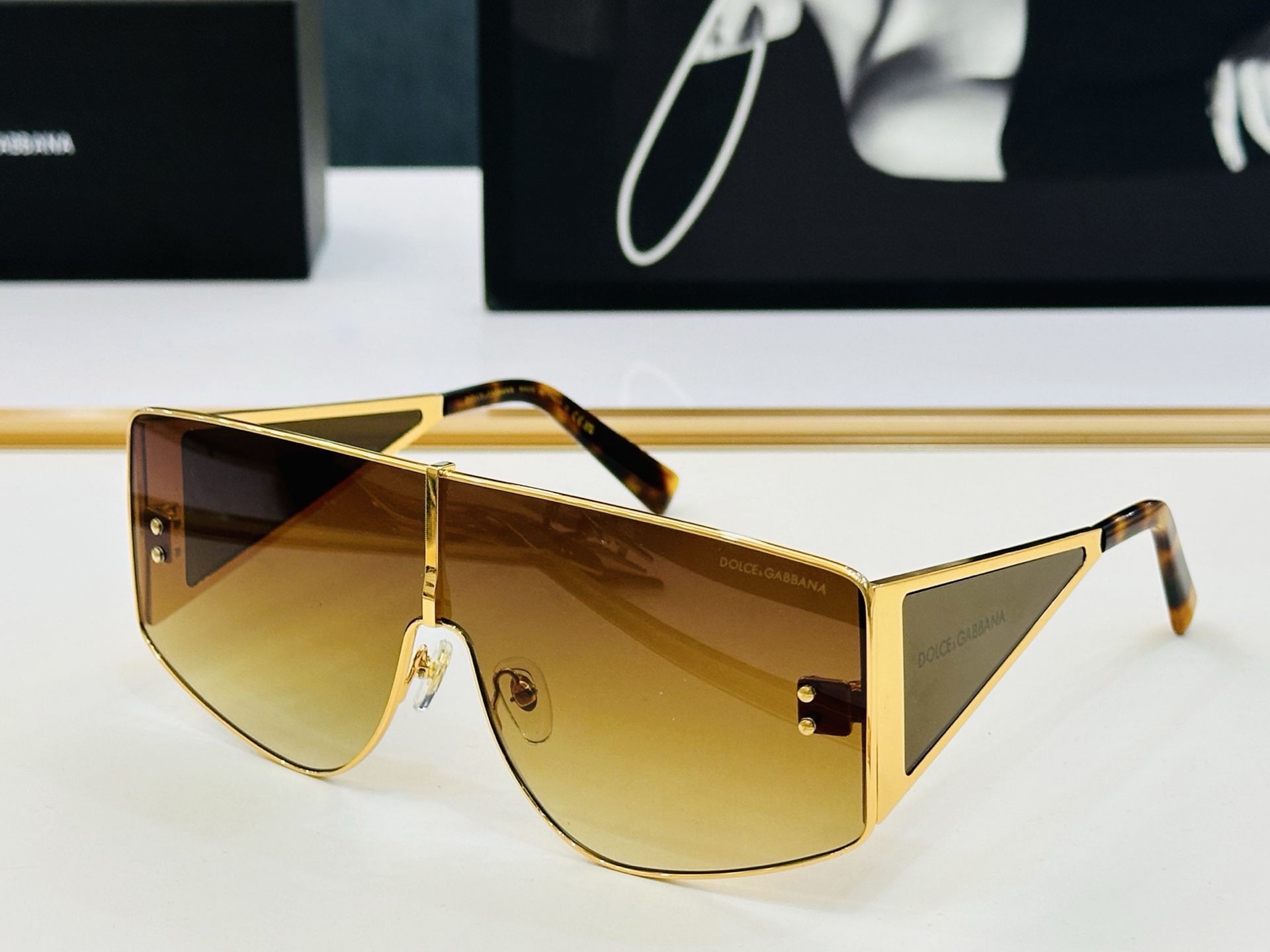 🔺DOLCE&GABBAN*🔻DG2305 Size：145口0-145 新颖独特🔝🔝K美艳绝伦 