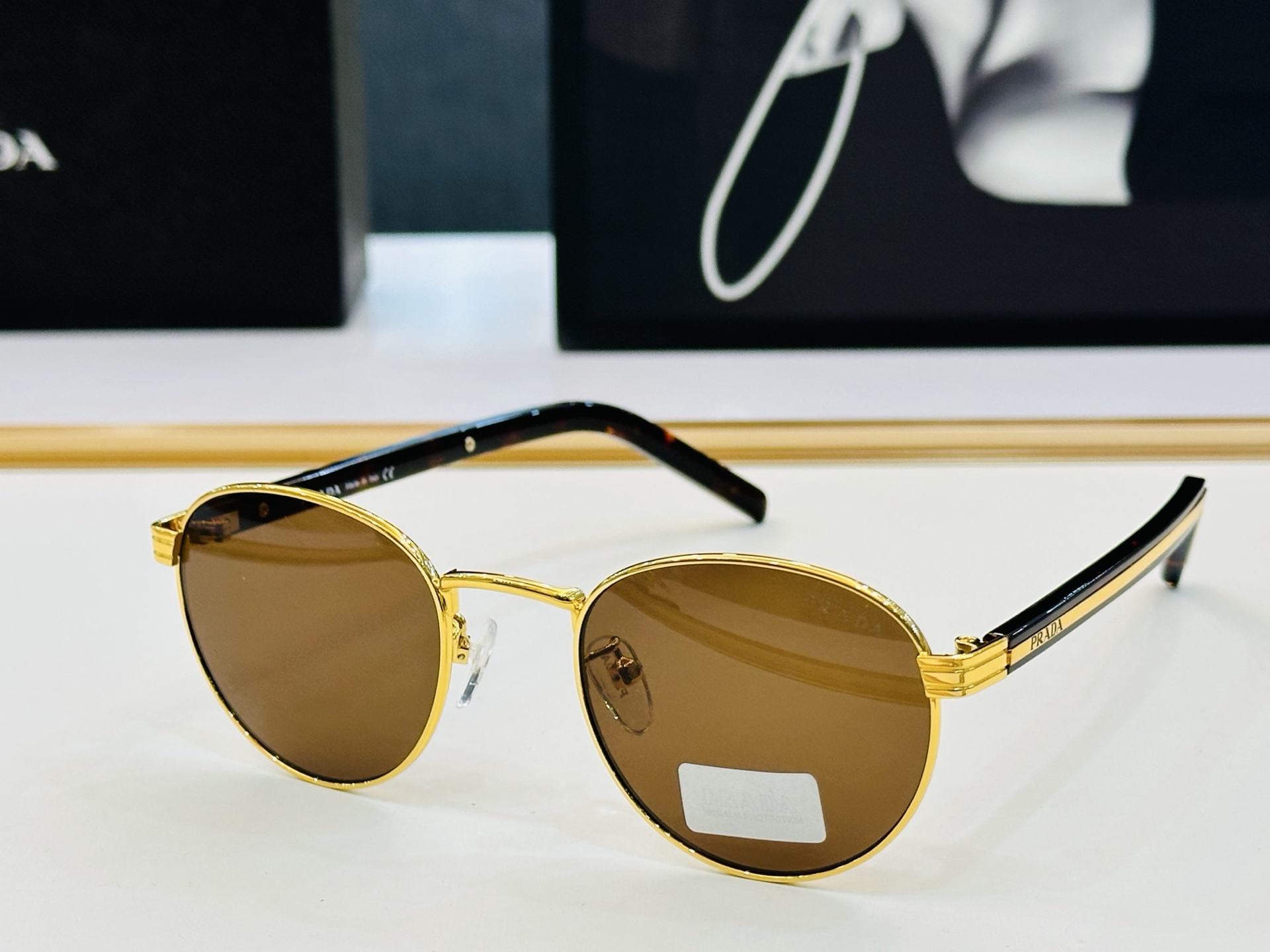 🔺PRAD*🔻普家 PRB52S  Size：49口21-145    眼镜系列堪称精湛制作 彰显独特个