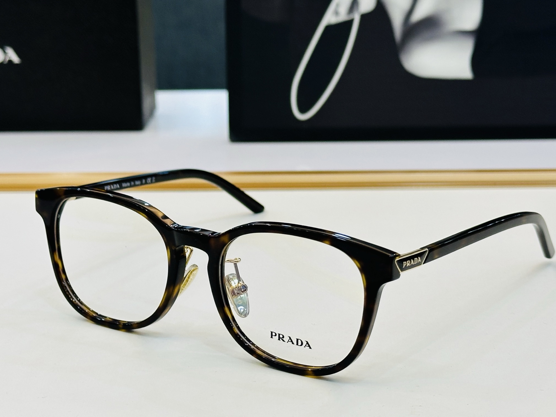 🔺PRAD*🔻普家 VPR12Z-D Size：51口20-140 眼镜系列堪称精湛制作 彰显独特个性 