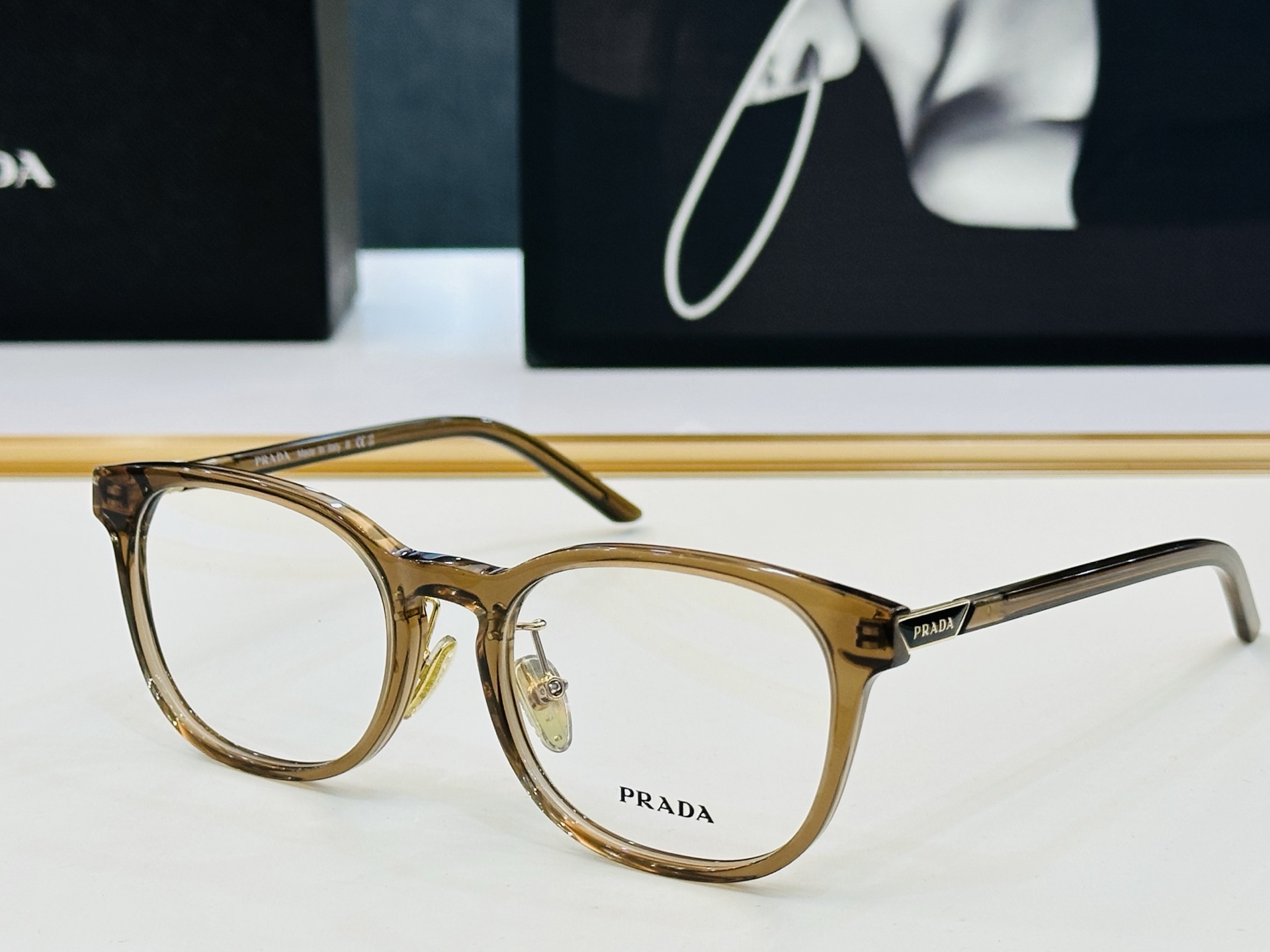 🔺PRAD*🔻普家 VPR12Z-D Size：51口20-140 眼镜系列堪称精湛制作 彰显独特个性 
