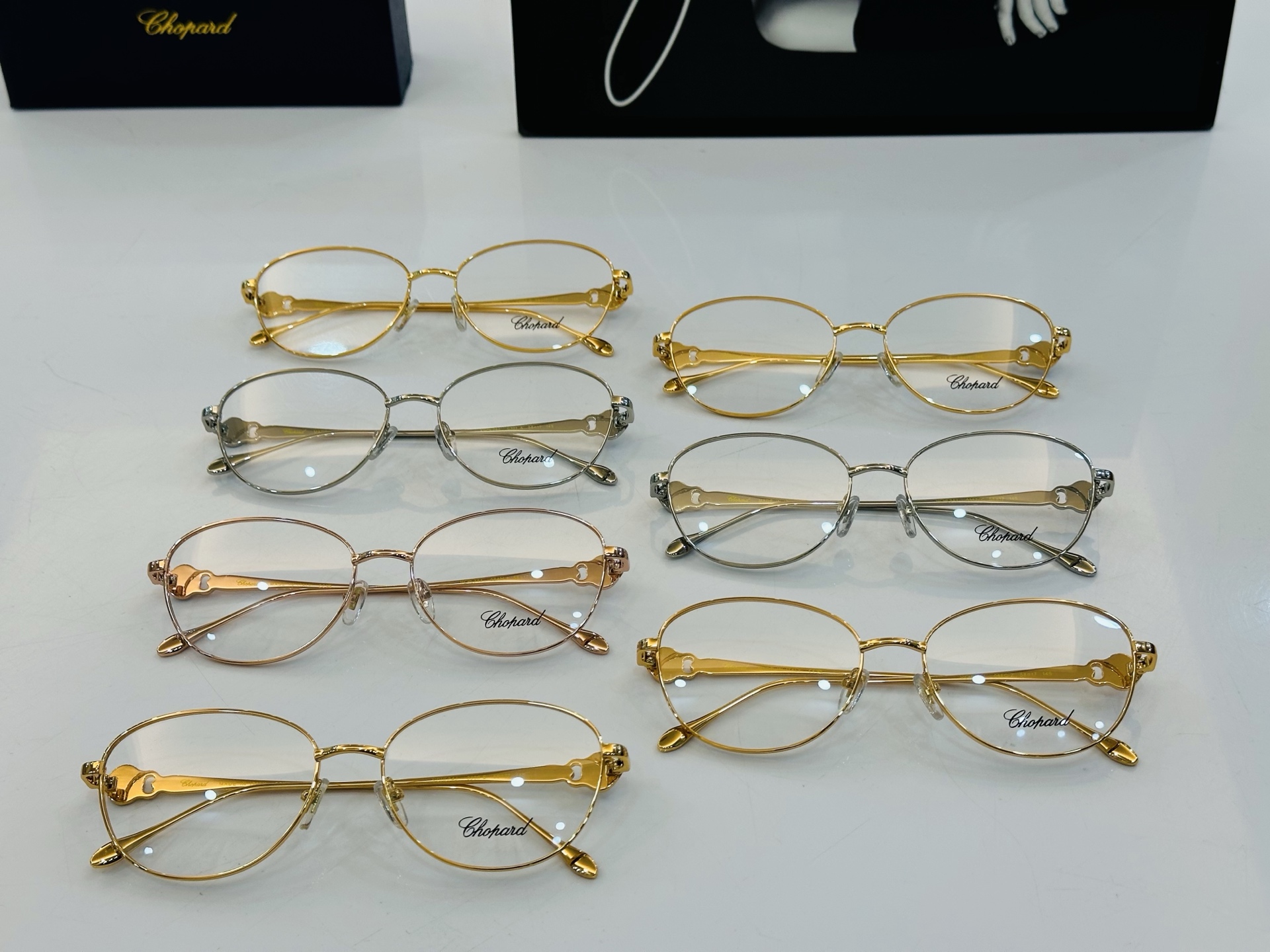 原版 ChoPard肖邦 MODEL VCHL34 Size：58口17-145 以现代时尚的设计风格 