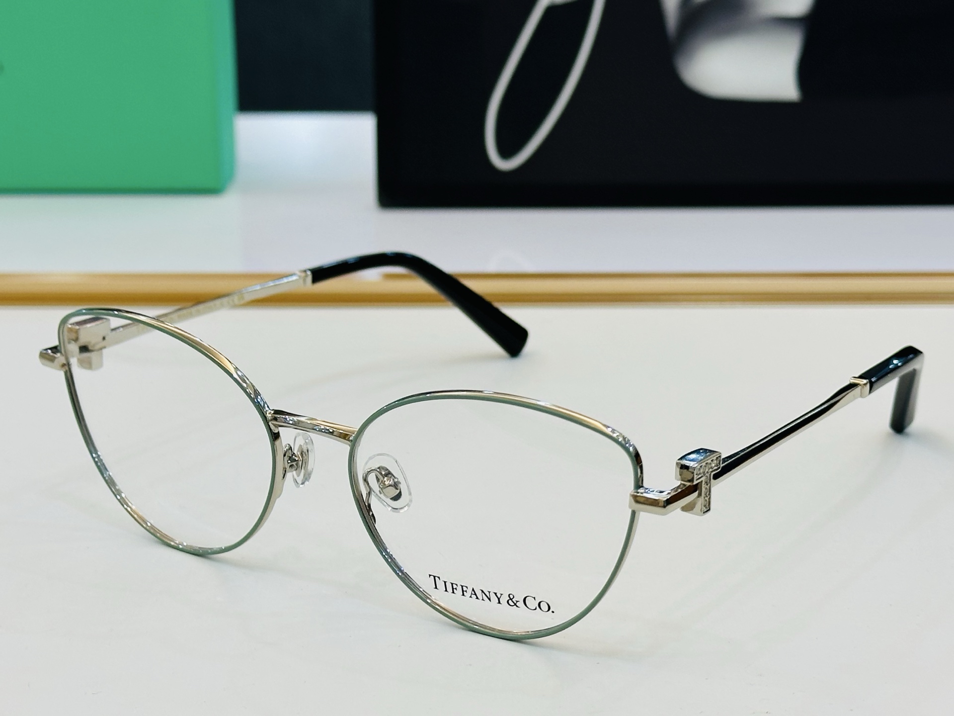 蒂芙家 Tiffany & CO. TF1159B Size：57口18-140 时尚太阳镜架 👍L多色