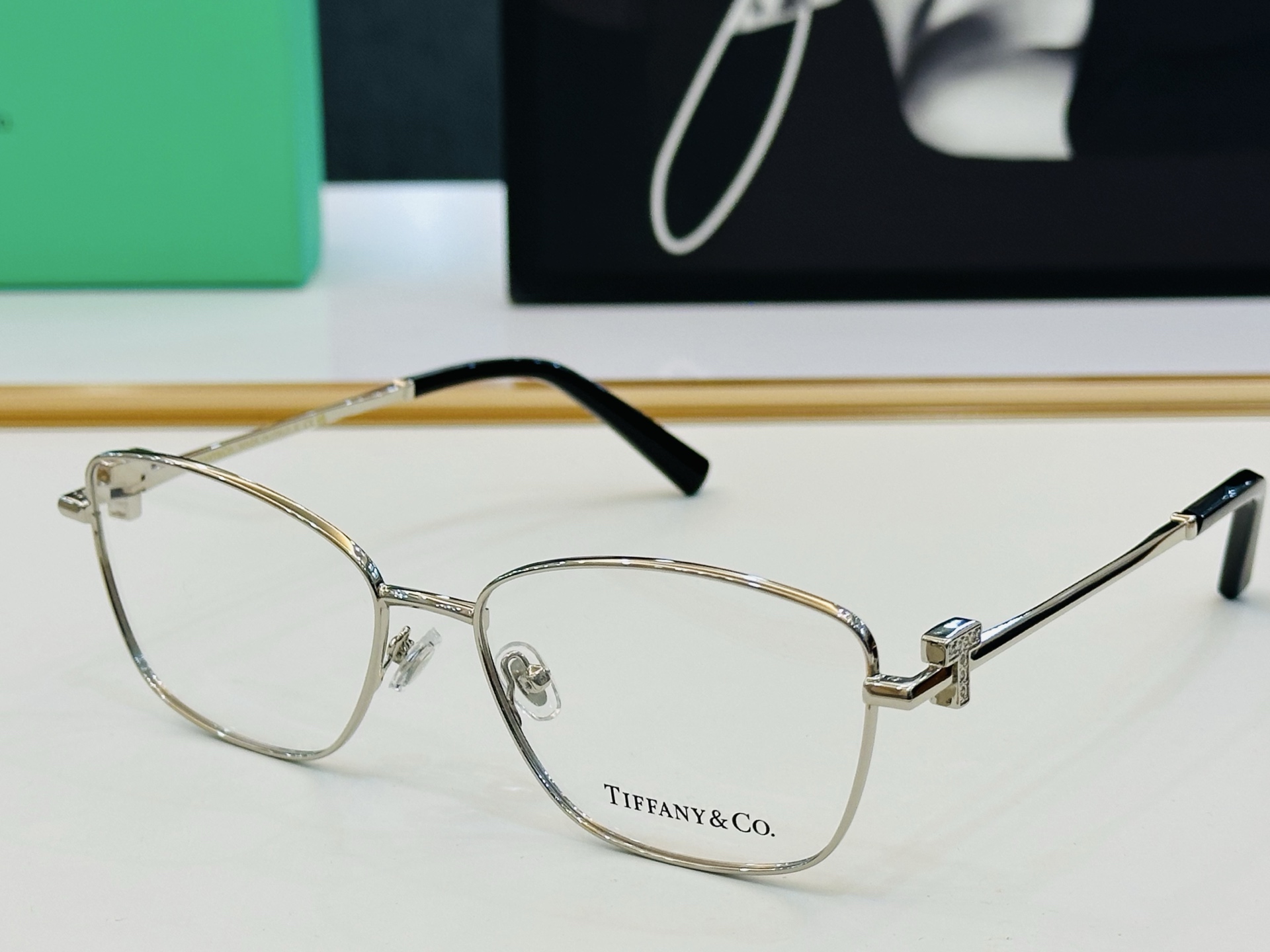 蒂芙家 Tiffany & CO. TF1160B Size：58口17-140 时尚太阳镜架 👍L多色