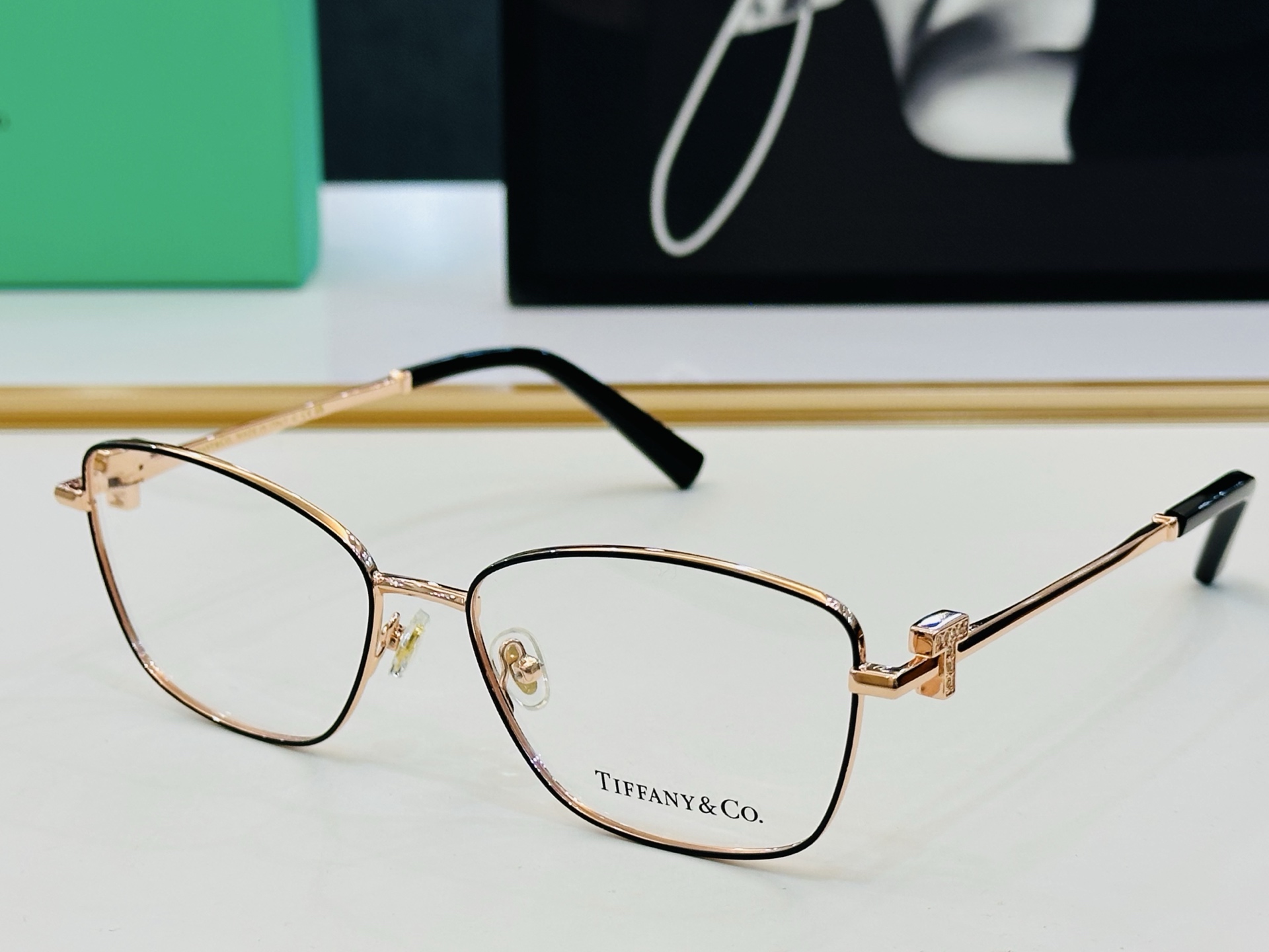 蒂芙家 Tiffany & CO. TF1160B Size：58口17-140 时尚太阳镜架 👍L多色