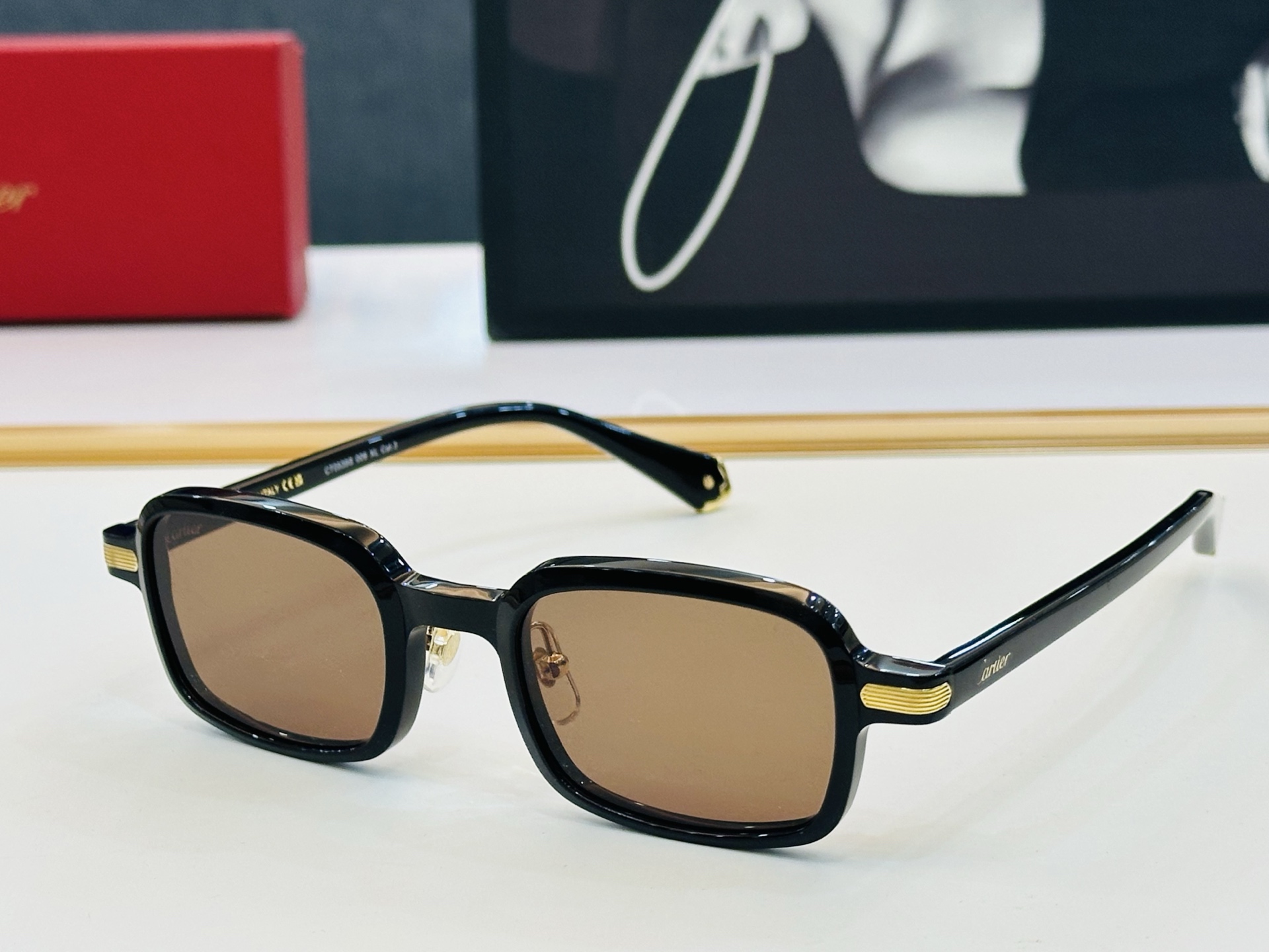 Cartie* 卡家 太阳镜 CT0539S  Size：55口21-145 电镀工艺精湛气质十足！CC