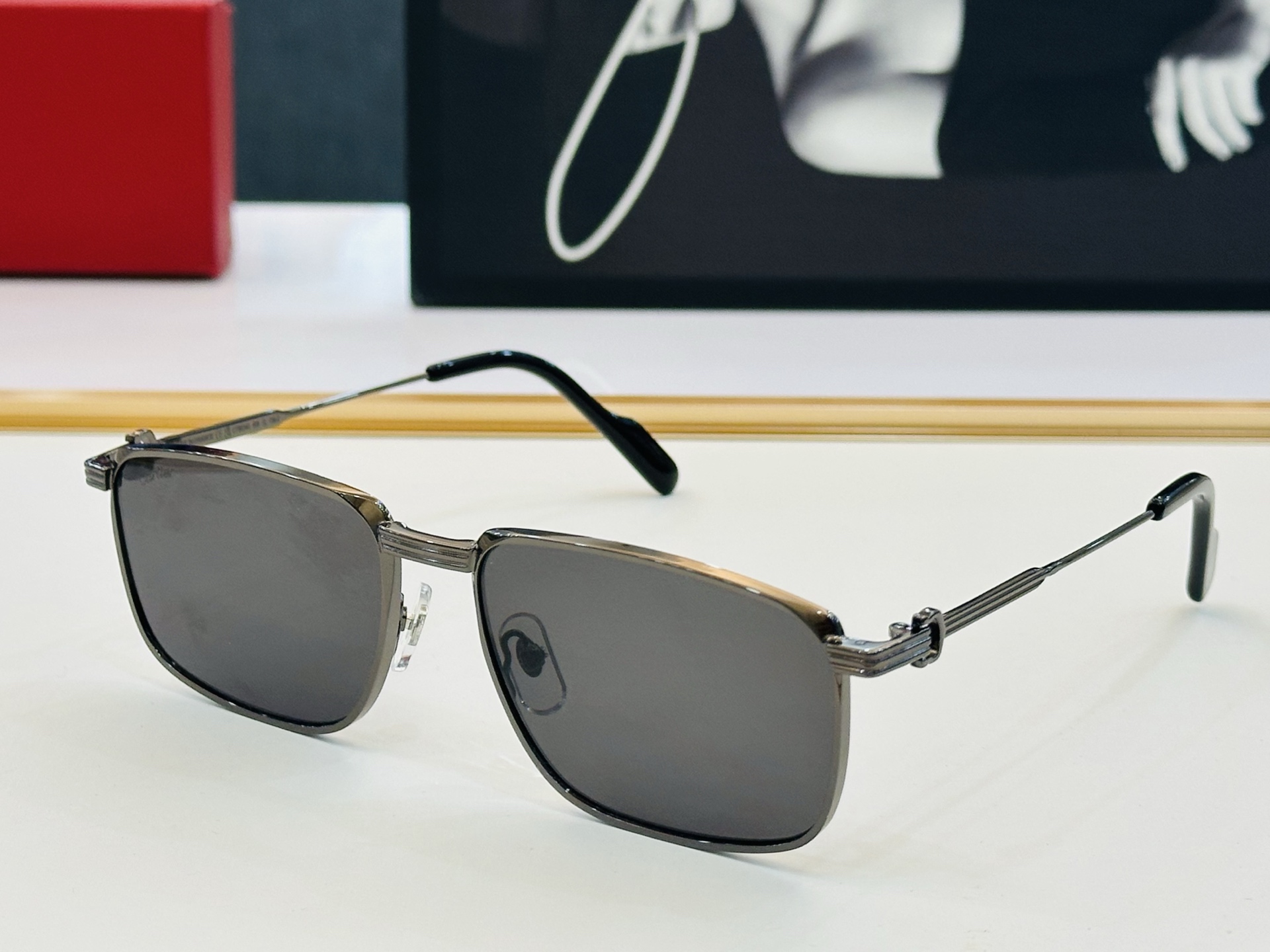 Cartie* 卡家 太阳镜 CT30170 Size：59口17-145 电镀工艺精湛气质十足！CC男