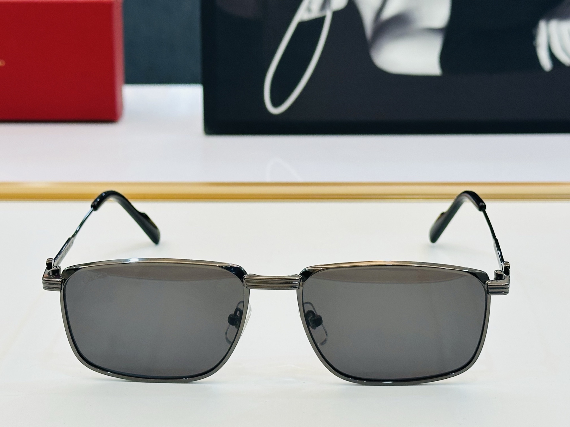 Cartie* 卡家 太阳镜 CT30170 Size：59口17-145 电镀工艺精湛气质十足！CC男