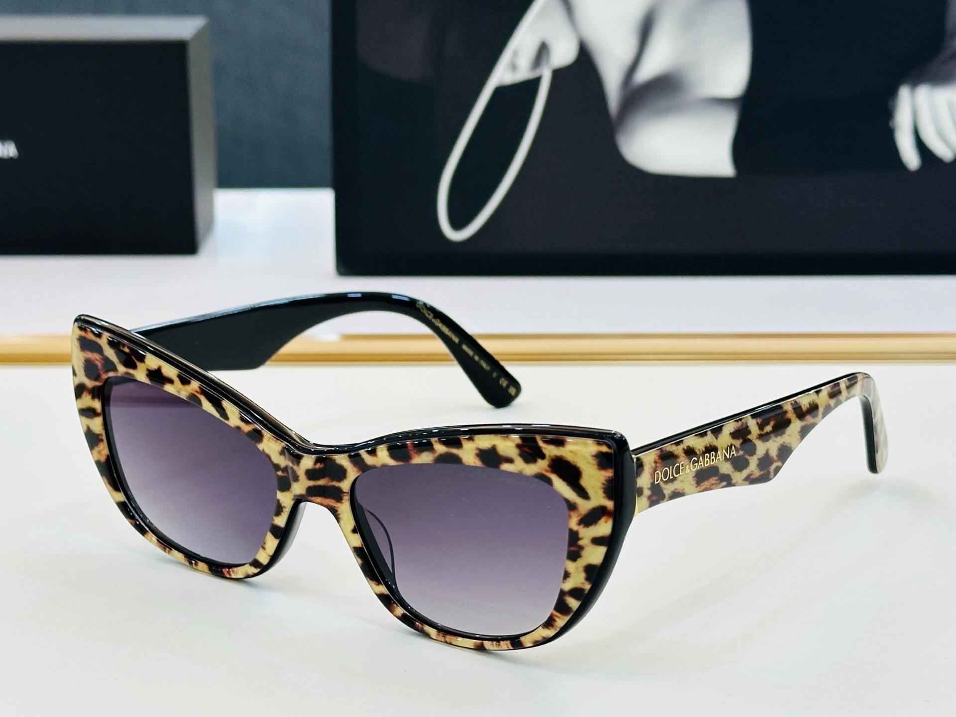 🆕 官网款 🔺DOLCE&GABBAN*🔻DG4417 Size：54口18-145 新颖独特🔝🔝b美艳