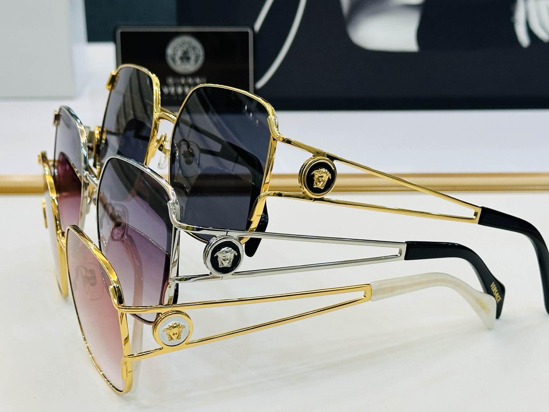 🎉🎉范思家 VERSACE✨VE2292 Size：59口17-140  ✨q有范 