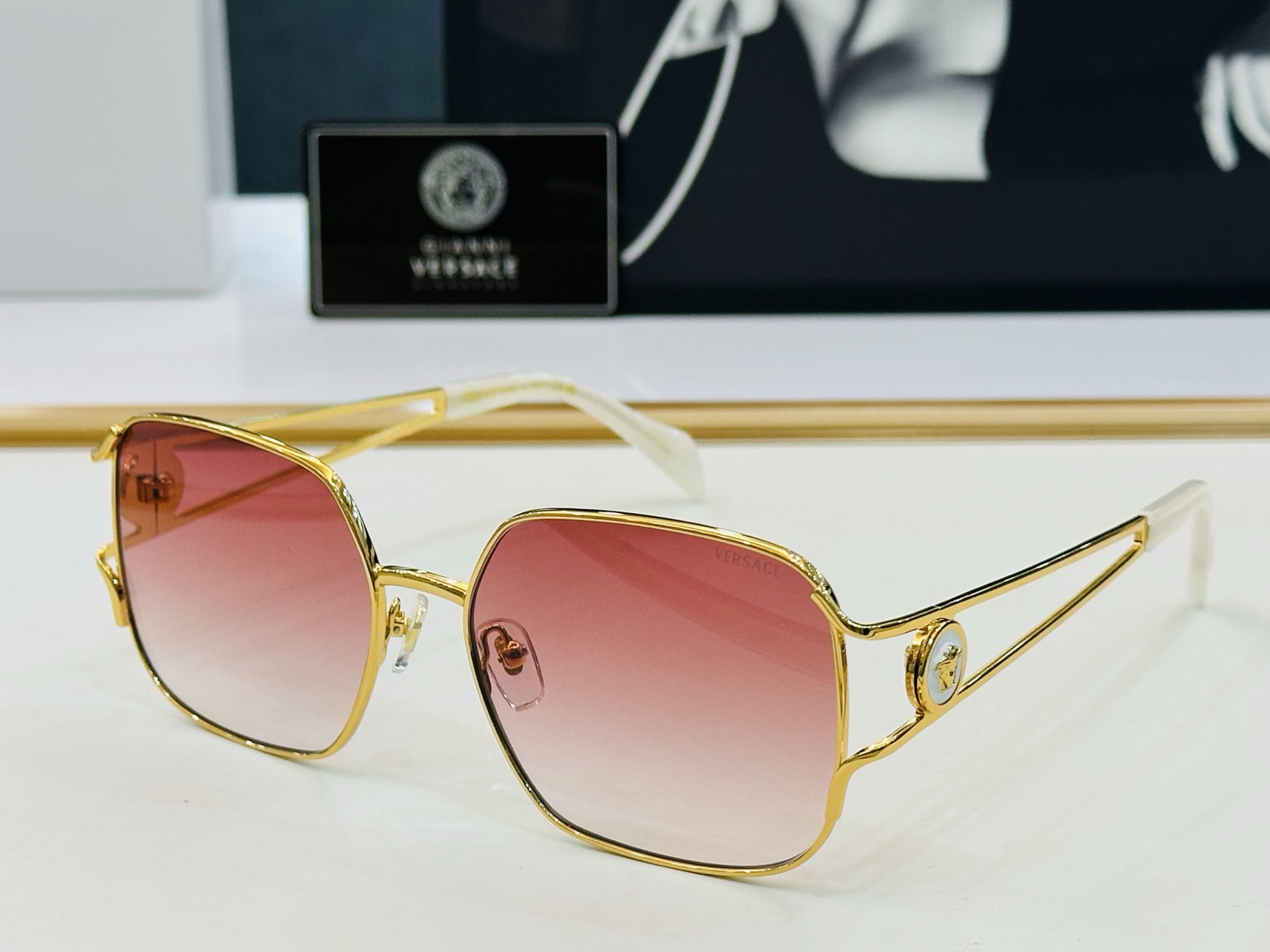 🎉🎉范思家 VERSACE✨VE2292 Size：59口17-140  ✨q有范 
