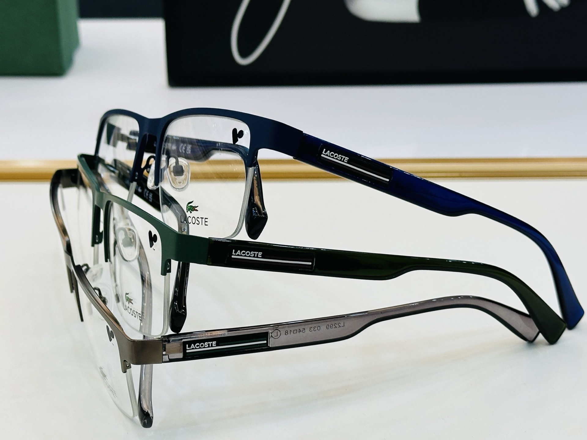 🆕 鳄鱼 LACOSTE 最新款L2299  Size：54口18-145 💫💫时尚舒适  💍J超轻 配
