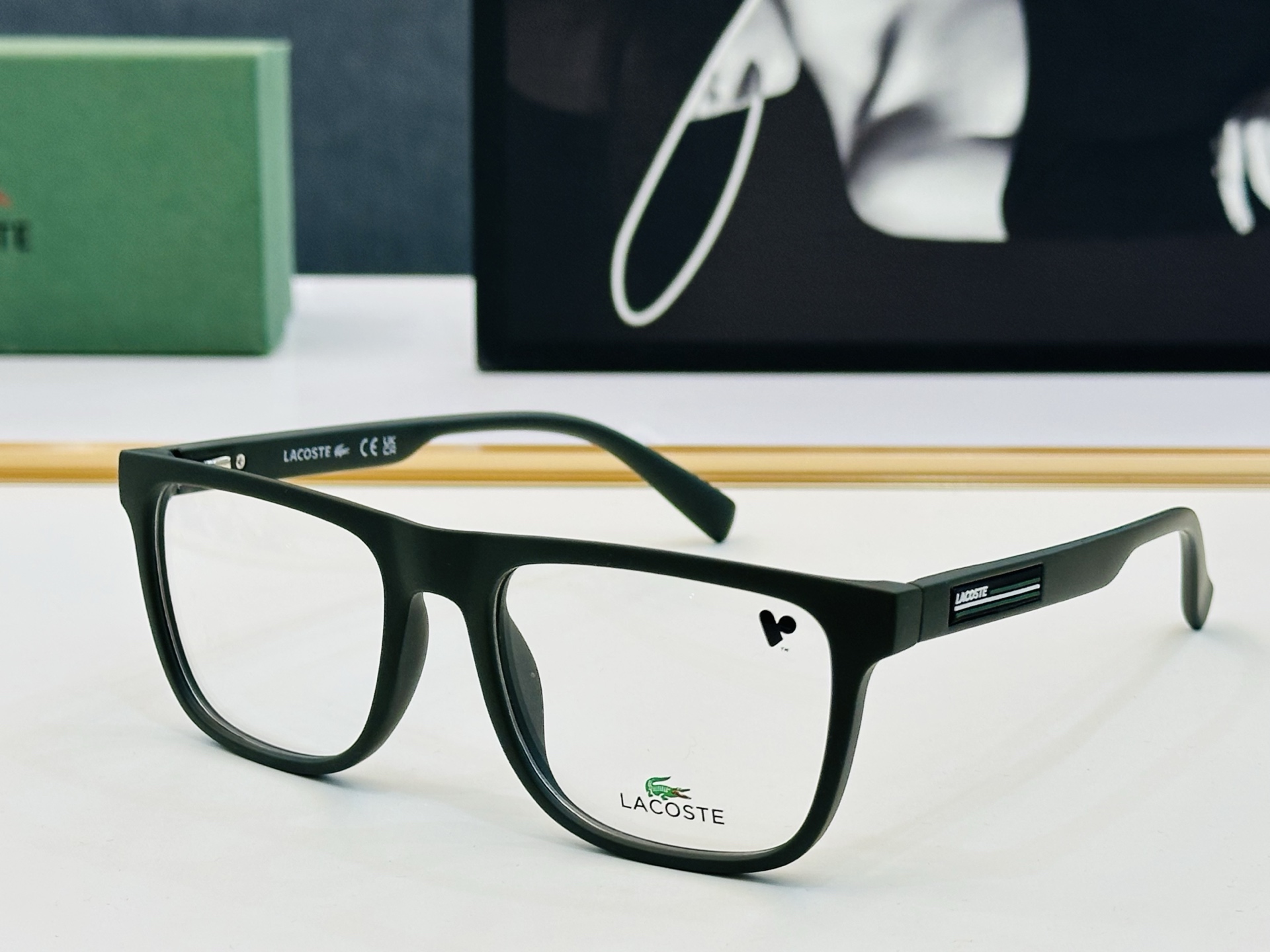 🆕 鳄鱼 LACOSTE 最新款L2978 Size：53口18-145 💫💫时尚舒适  💍J超轻 配光