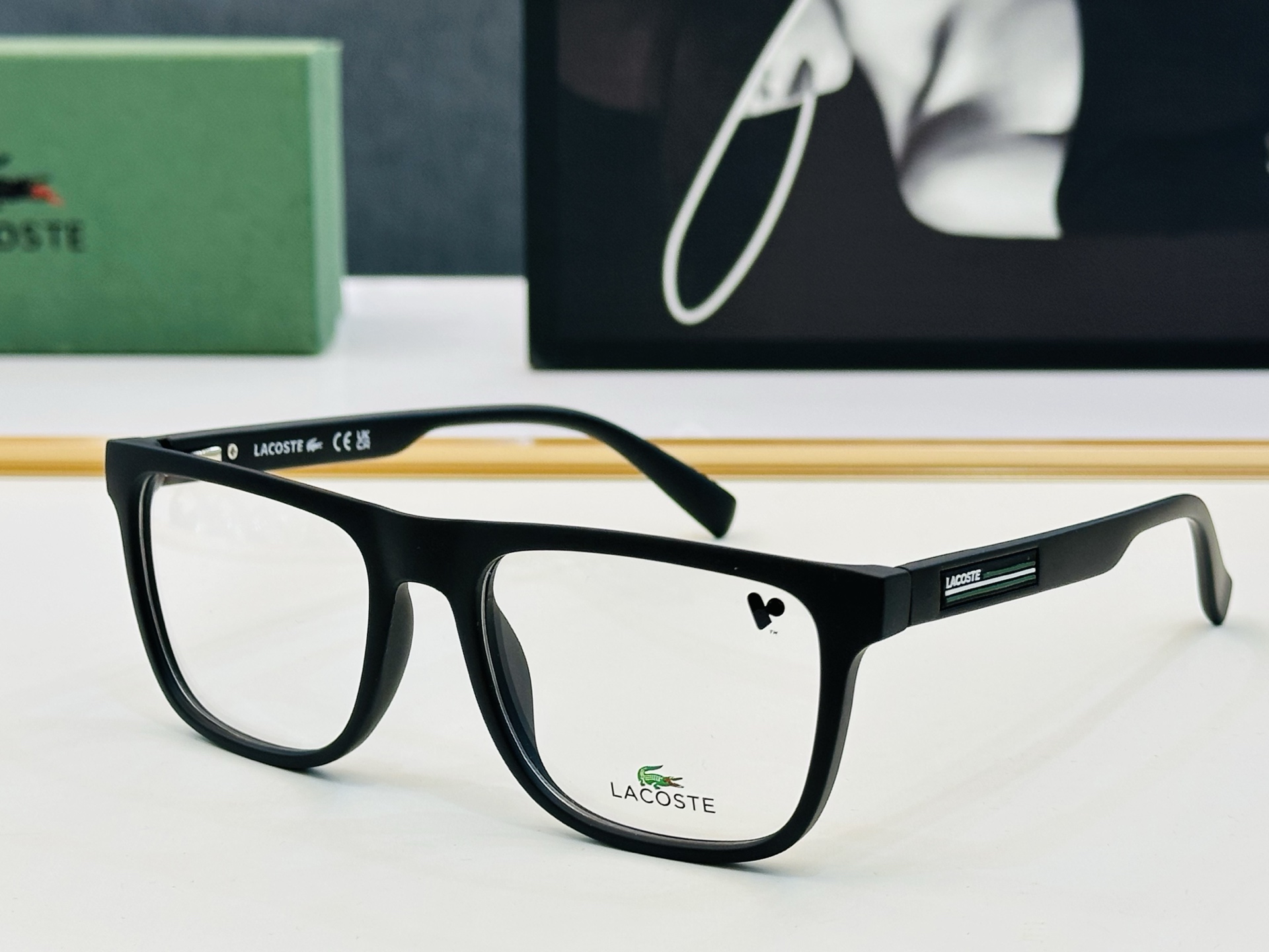🆕 鳄鱼 LACOSTE 最新款L2978 Size：53口18-145 💫💫时尚舒适  💍J超轻 配光