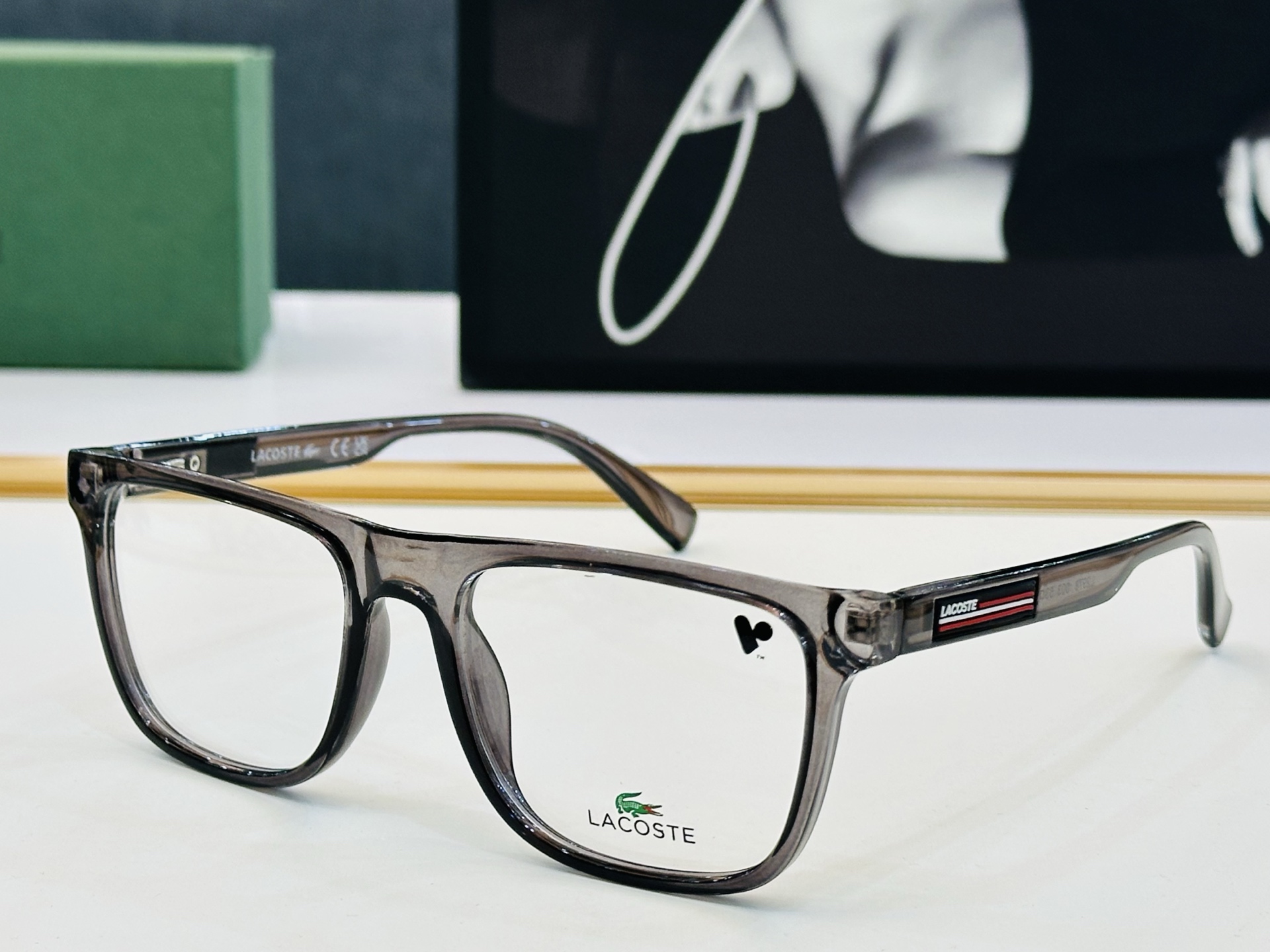 🆕 鳄鱼 LACOSTE 最新款L2978 Size：53口18-145 💫💫时尚舒适  💍J超轻 配光