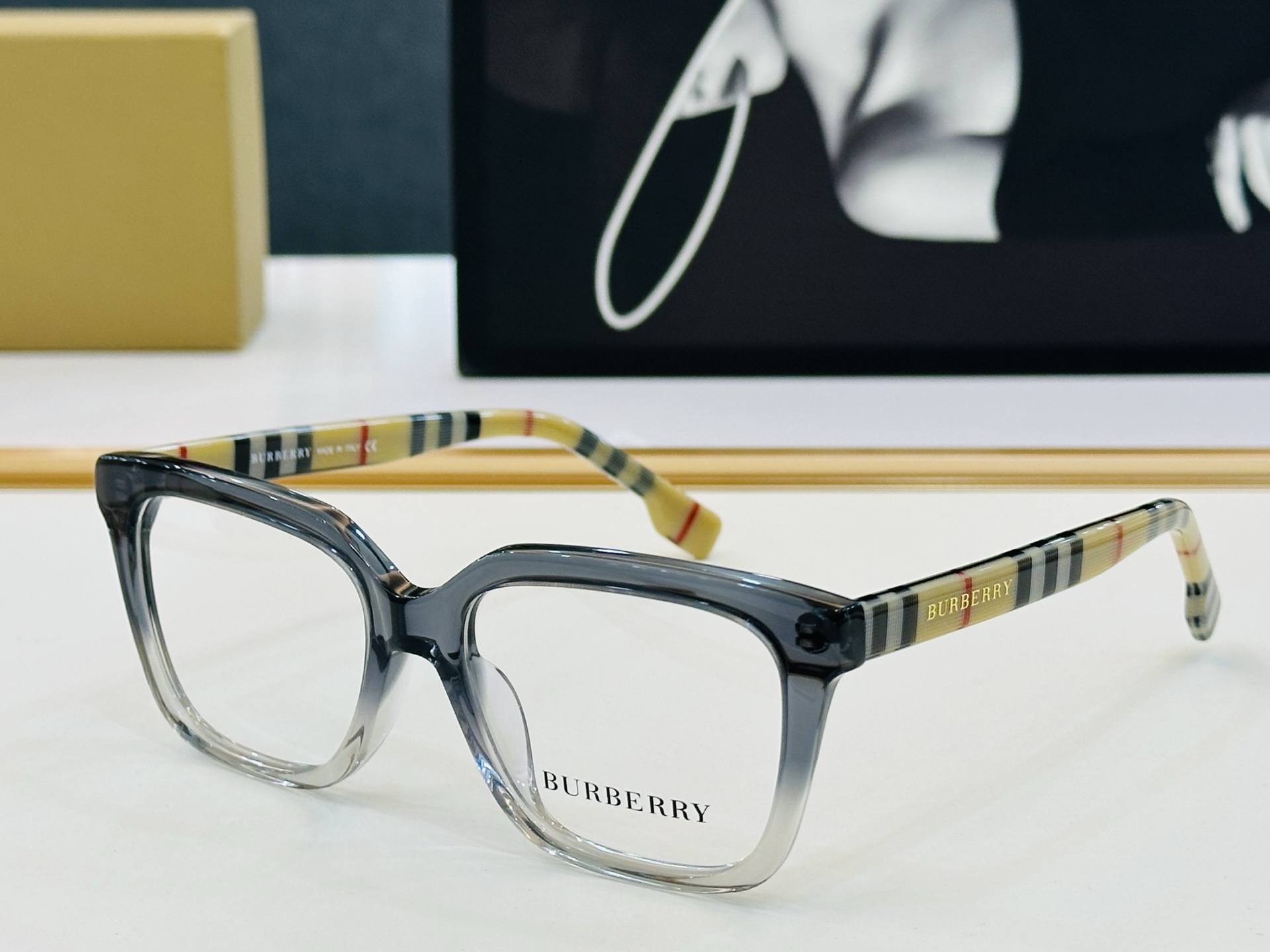 新款 BURBERR*🔻巴家 BE2370百搭镜架Size：53口19-145   🌲🌲🌲板材框 Z多色
