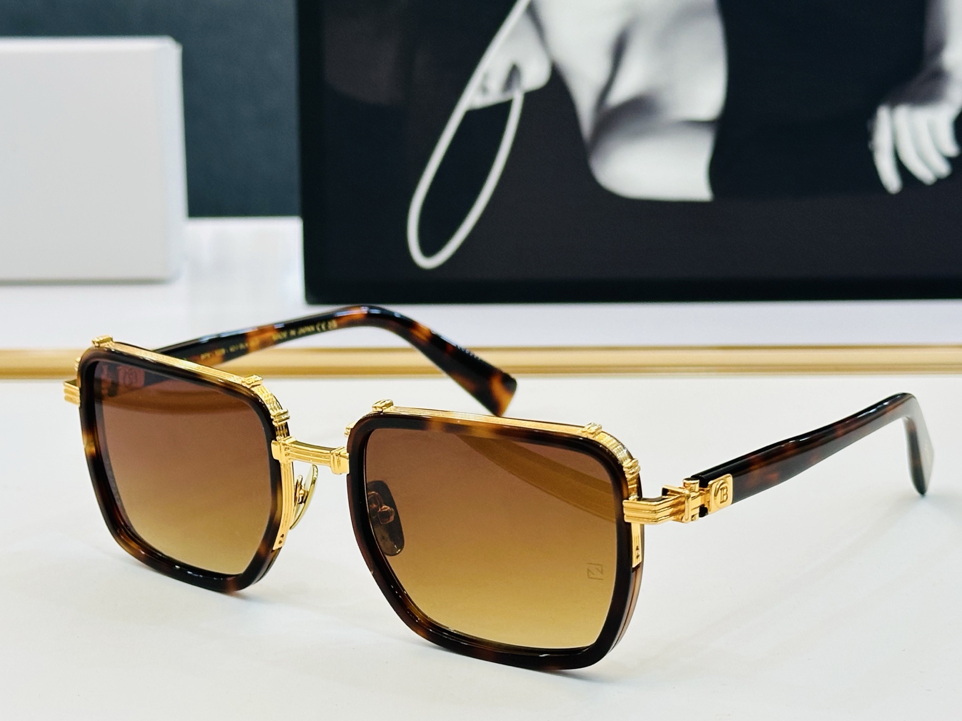 🆕 Balmain巴尔曼🌞男女款太阳镜 BPX-122  内镀蓝膜 Size：56口21-140 🇨🇳🇨