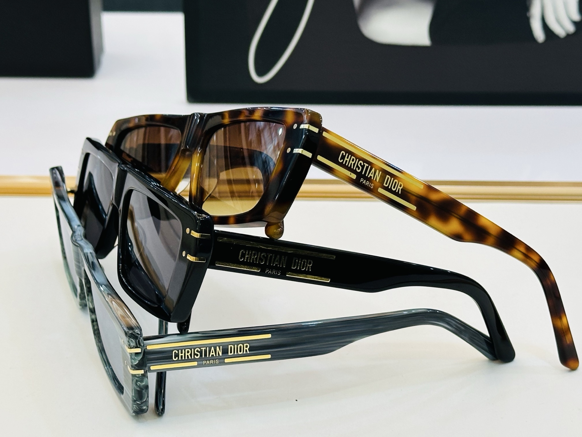 🔻🔻🔻DIO* 迪家 DSGTS2UXR Size：56口16-145   春夏款墨镜 😎🔆。。搭配镜腿