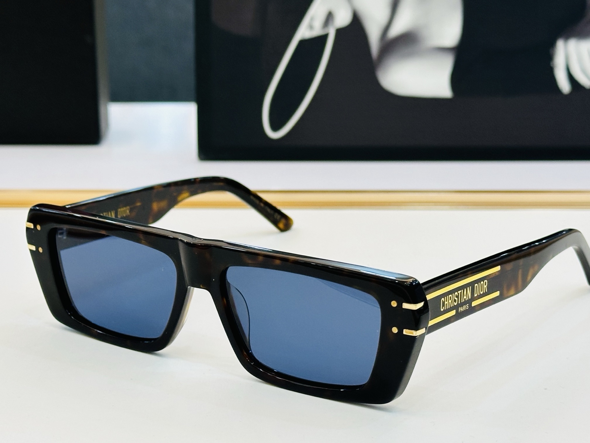 🔻🔻🔻DIO* 迪家 DSGTS2UXR Size：56口16-145   春夏款墨镜 😎🔆。。搭配镜腿