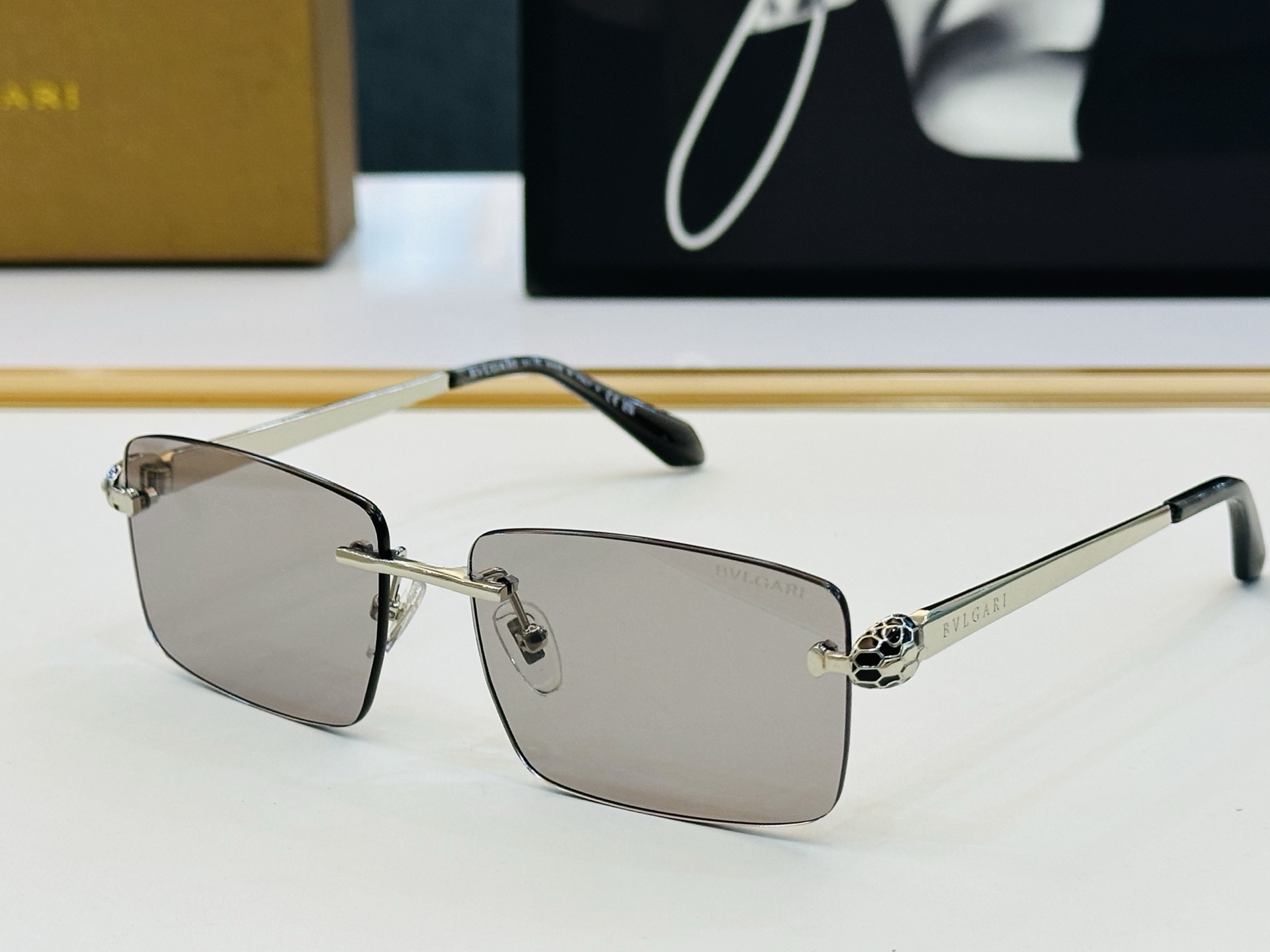 🆕款 官网同售 宝格家 BV40065  👍 Size ：57口15-140 绝对要买😎品质非常完美 C