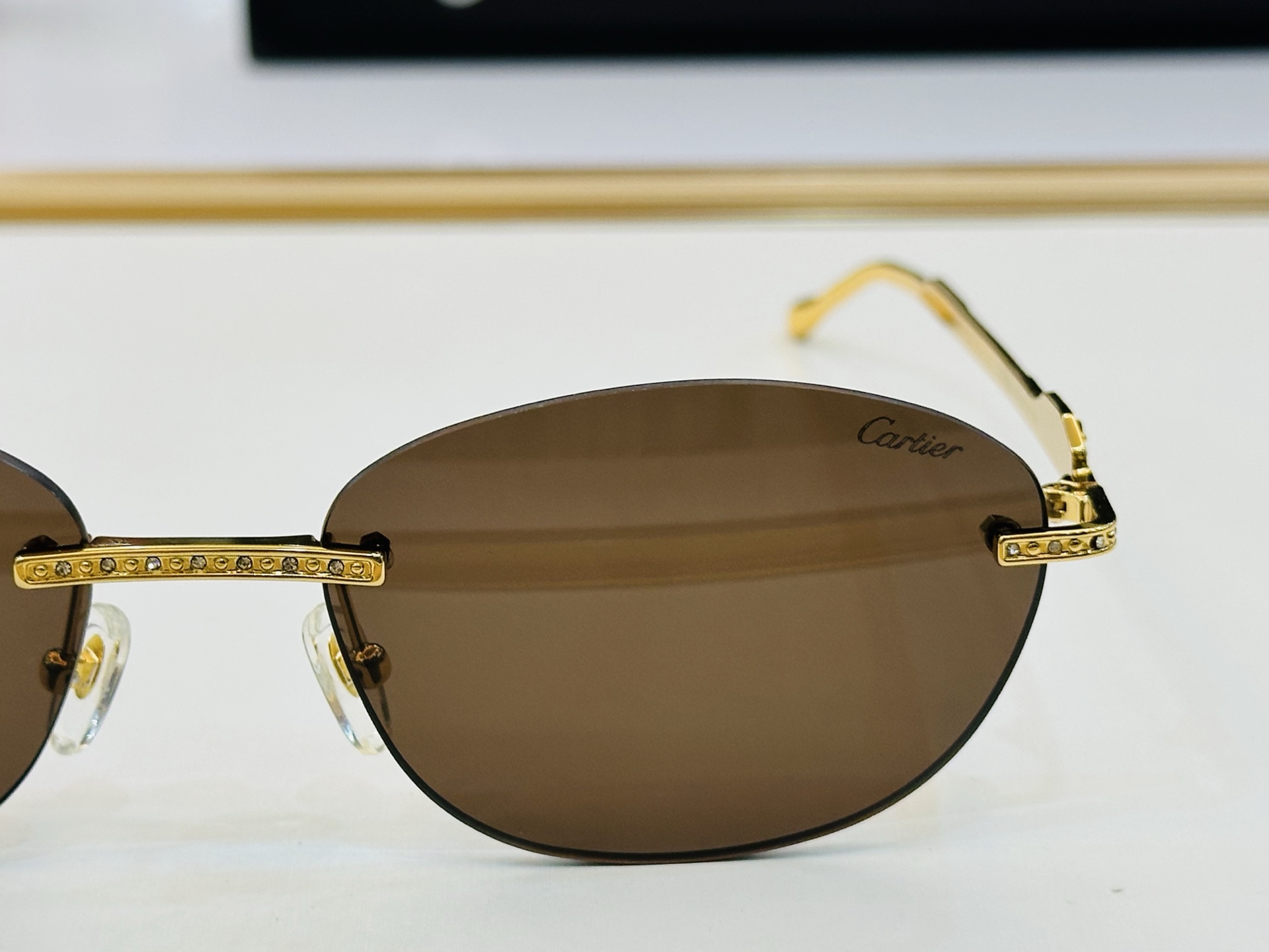 Cartie* 卡家 CT0486S 太阳镜 Size：60口18-140 工艺精湛气质十足！q男女同款