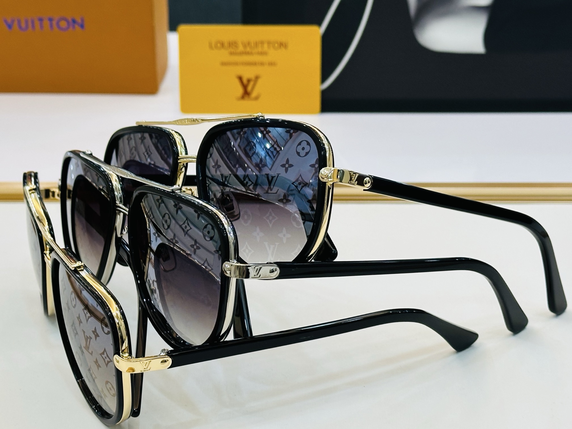 路易家 LOUIS *VUITON 原单高品质 Model Z2510U 高端货 Size：58口17-